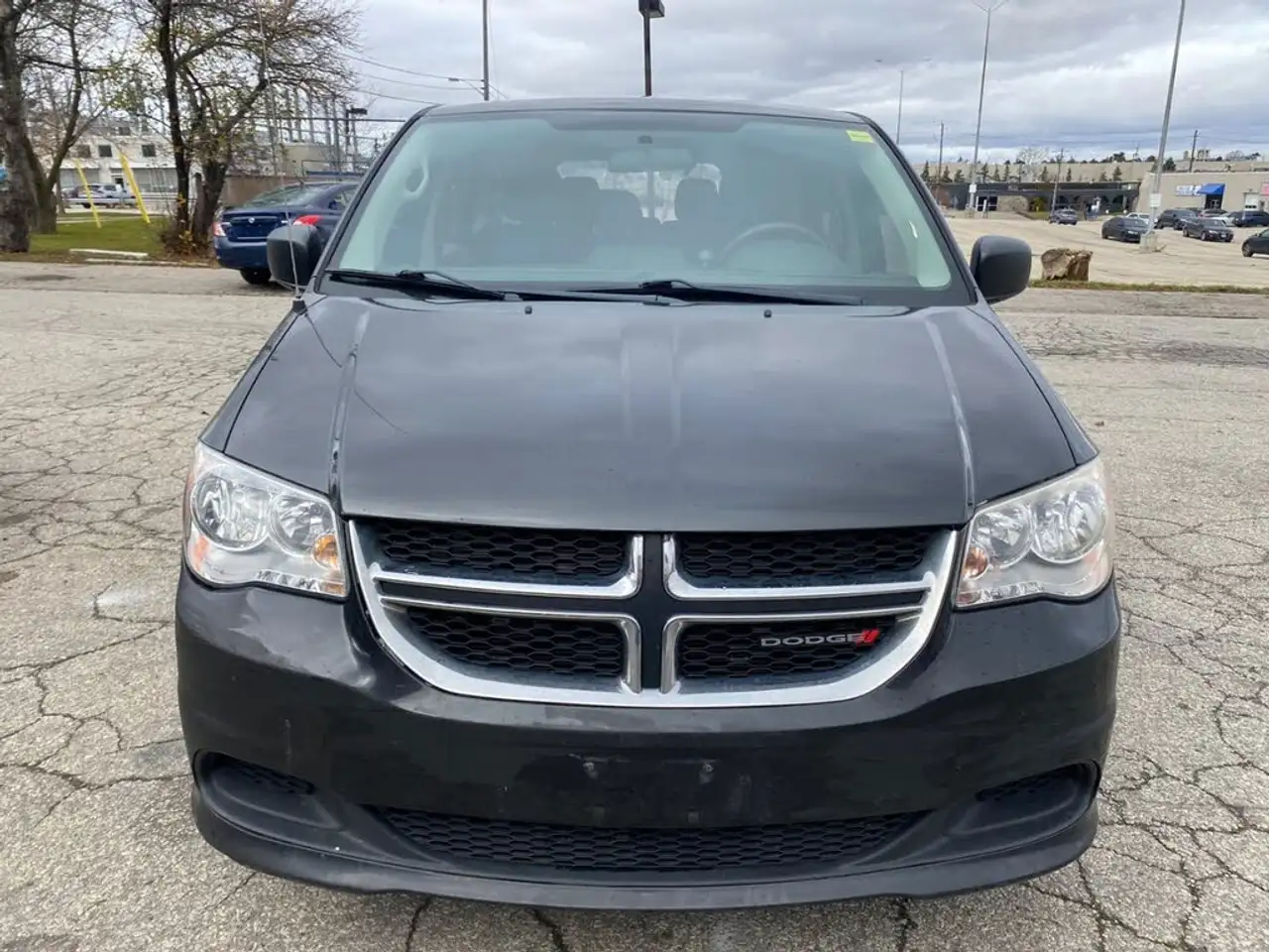 Dodge Caravan снимка Dodge Caravan