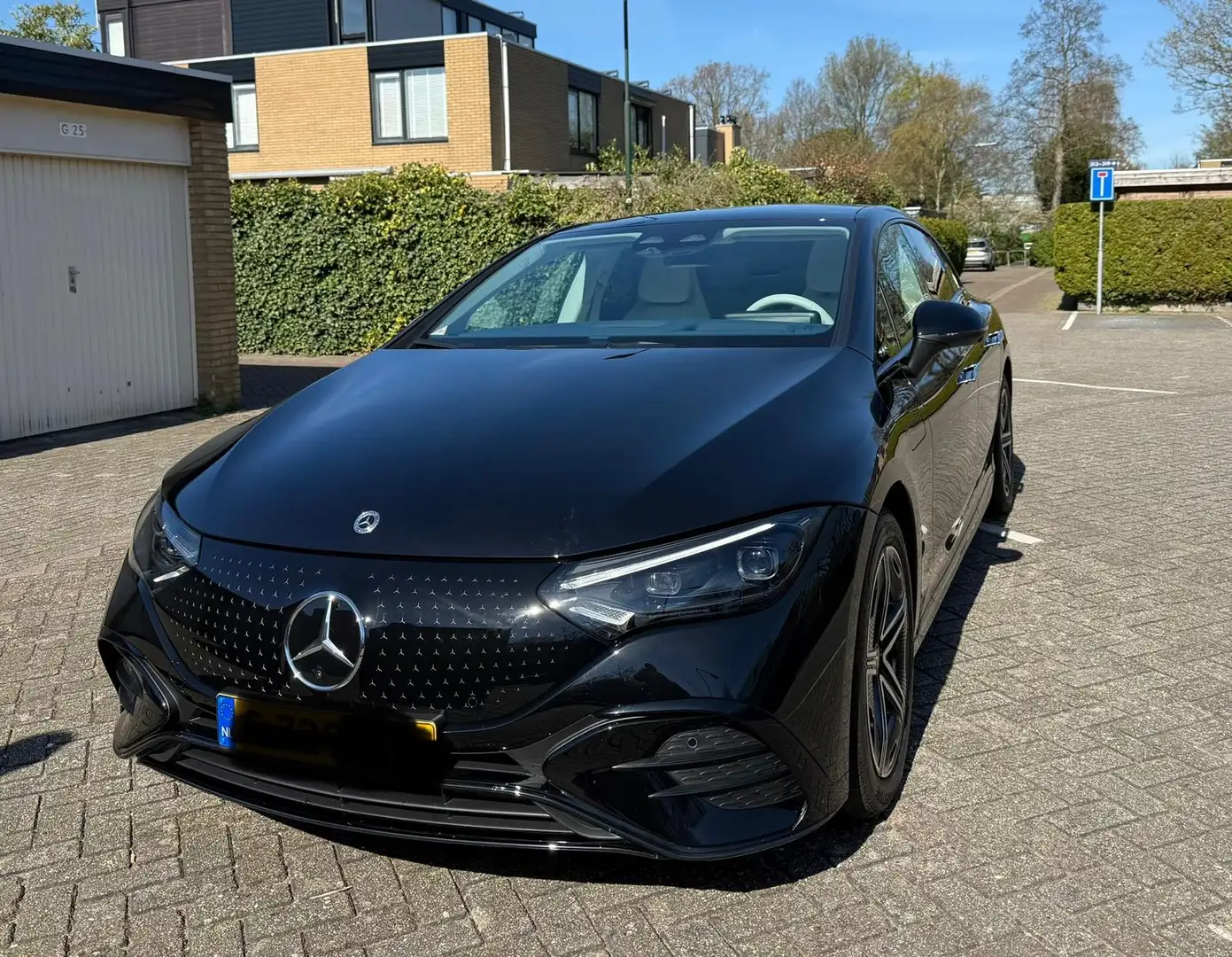 Mercedes-Benz EQE 300 AMG Line 89 kWh Bezichtiging op vooraf gemaakte af Fekete - 1