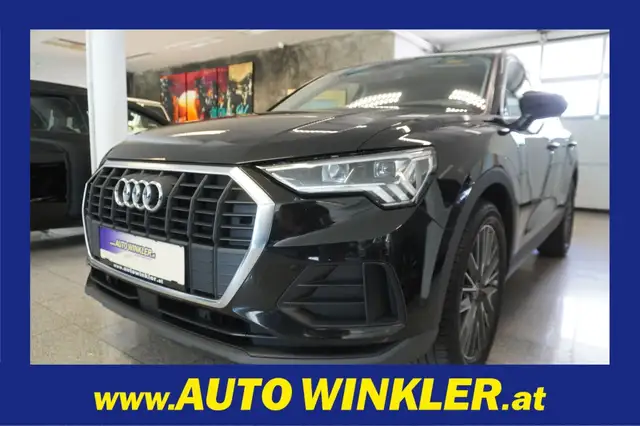 Audi Q3 main image
