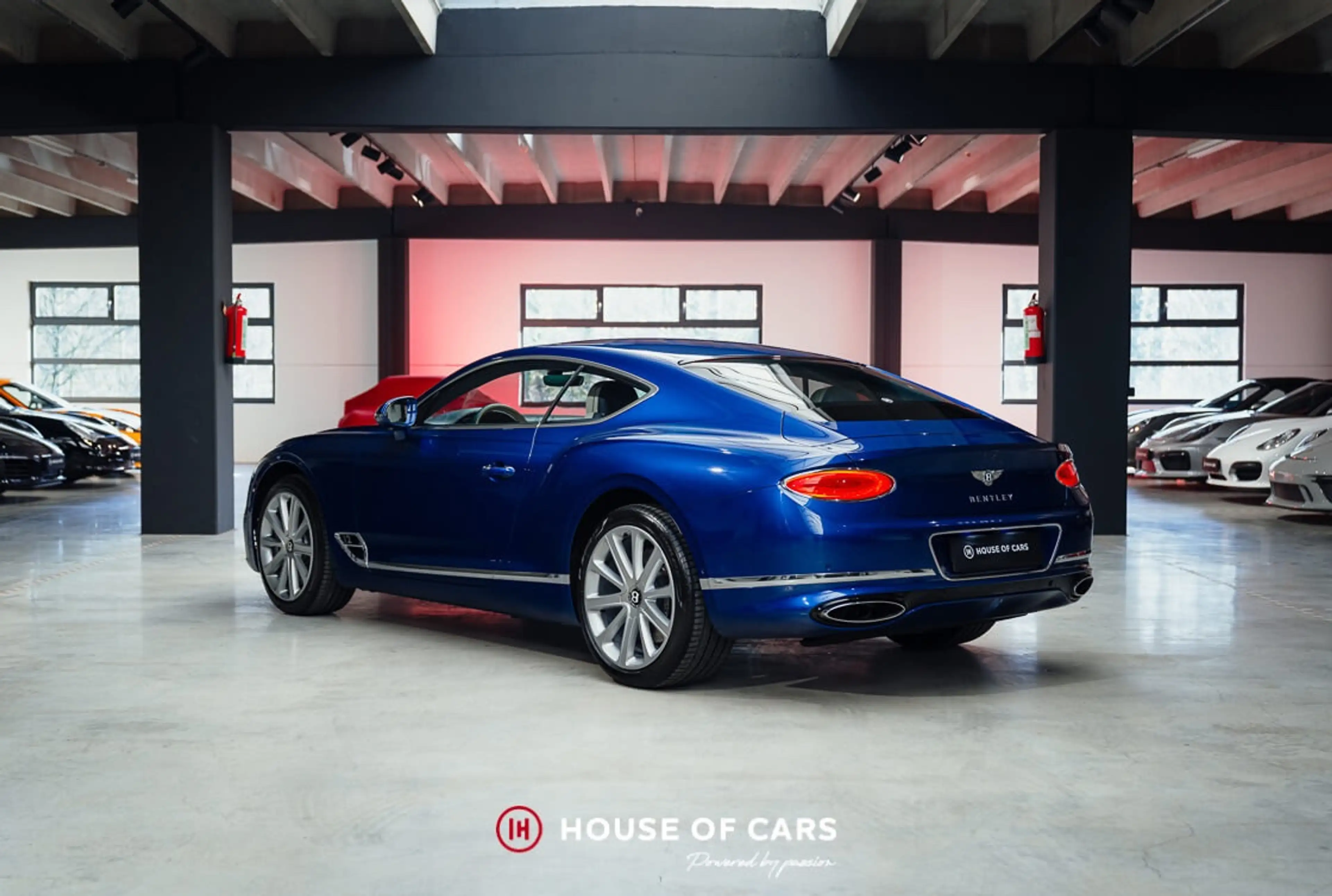 Bentley Continental GT 6.0 BiTurbo W12 - Sequin Blue - Mint - VAT — photo 9