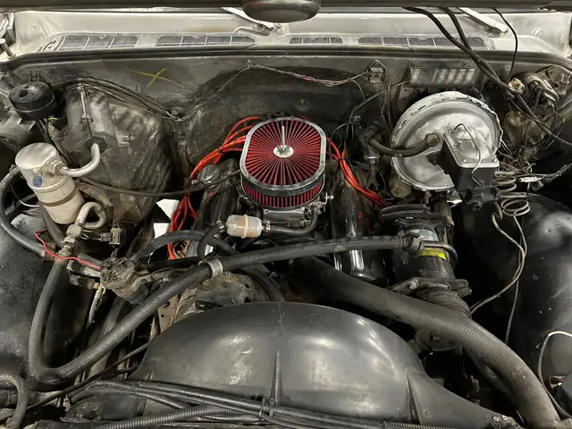 GMC Sierra view 14