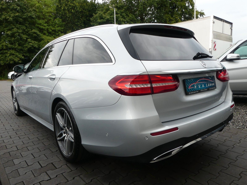 Mercedes-Benz E 220 d AMG-Line Widescreen | Pano | 360° | sAHK — photo 4
