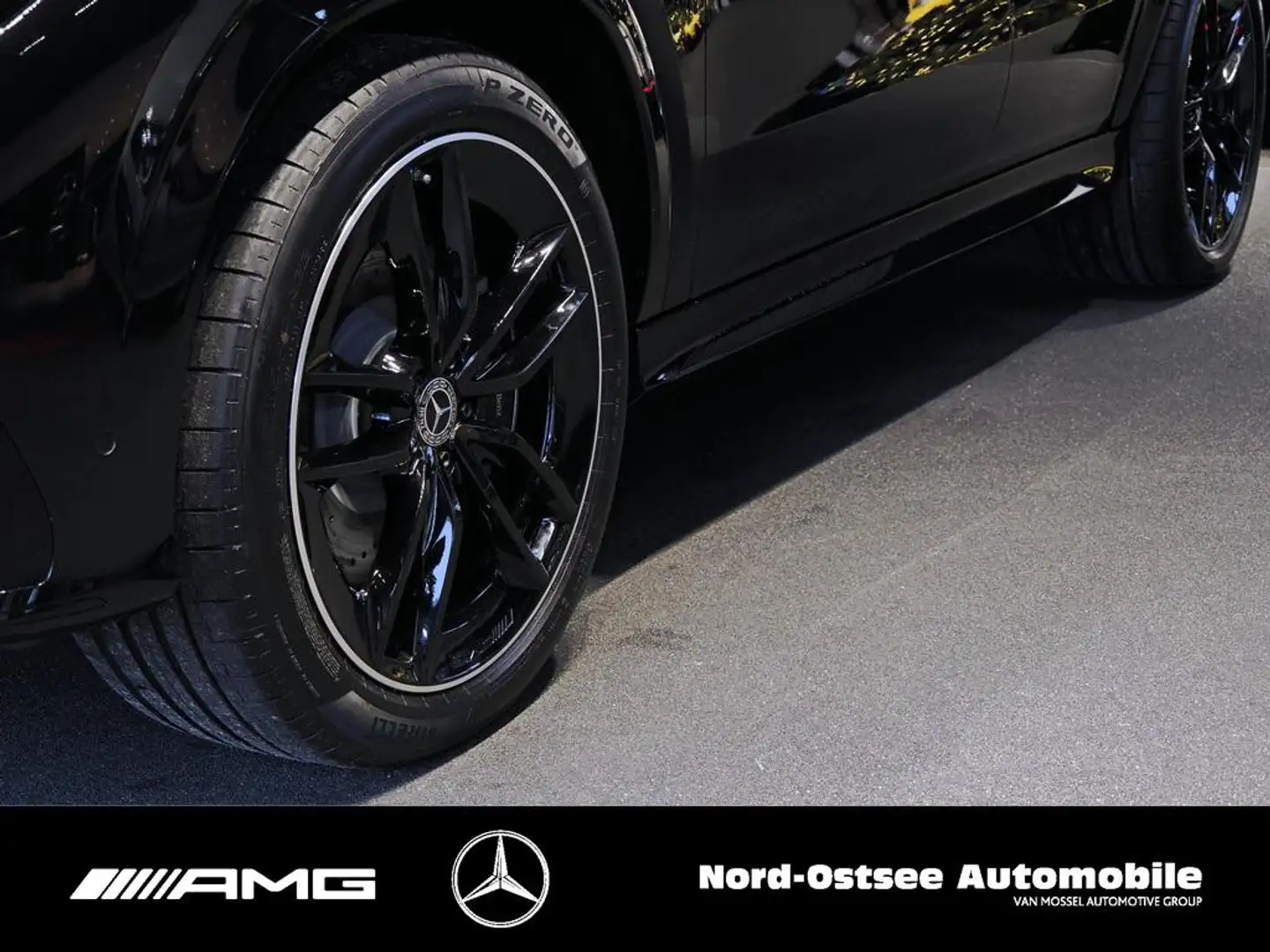 Mercedes-Benz GLE 350 de 4m Coupé  EDITION AMG NIGHT PANO HUD Schwarz - 2