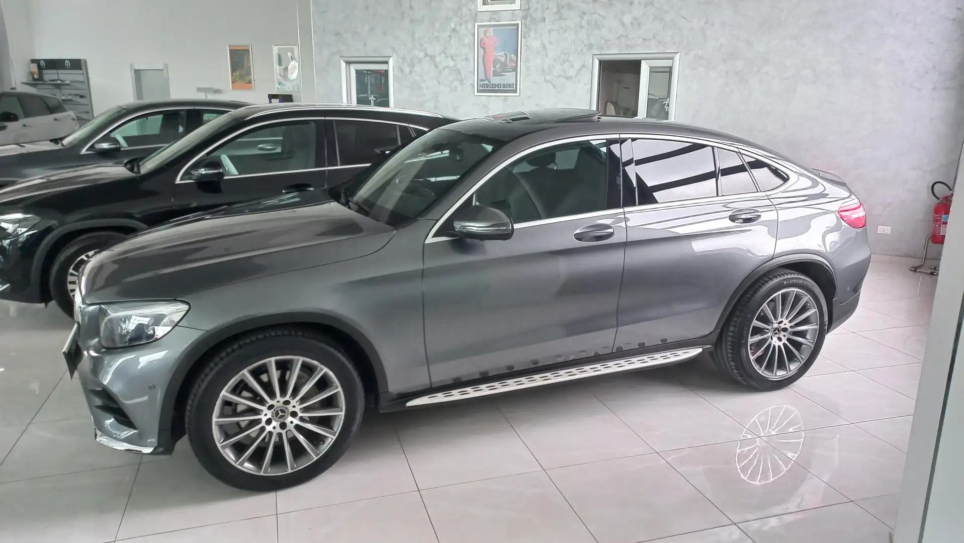 Mercedes-Benz GLC 250 d 4 MATIC   COUPE'  PREMIUM Gris - 2