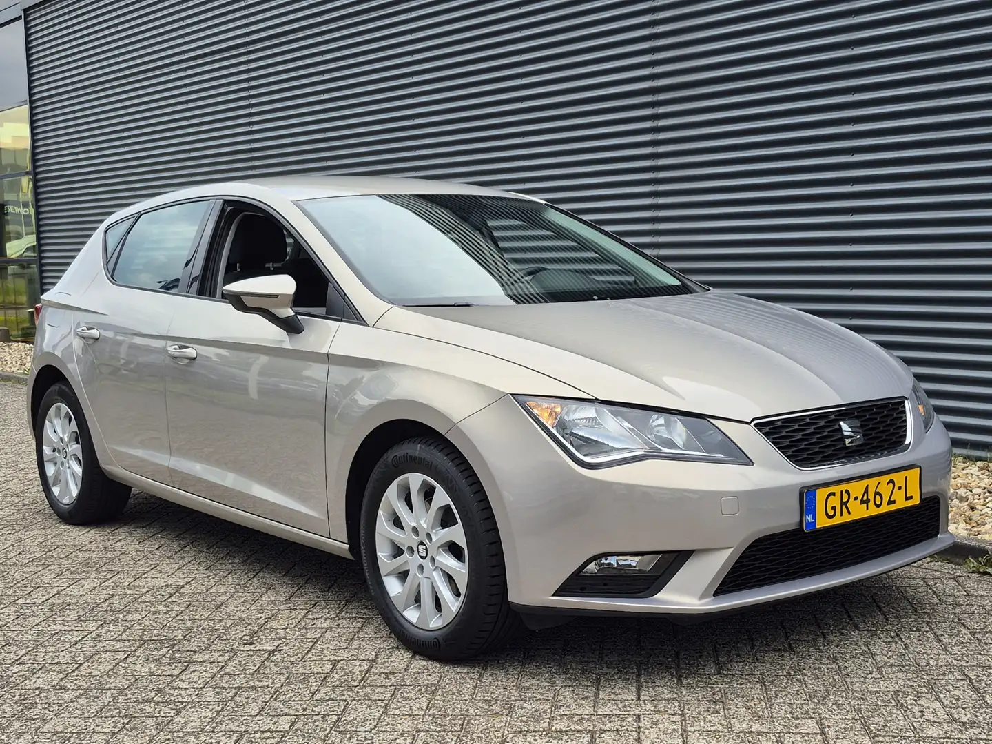 SEAT Leon 1.4 TSI Style 123 PK 4 Cilinder | Airco | Cruise C Grijs - 2