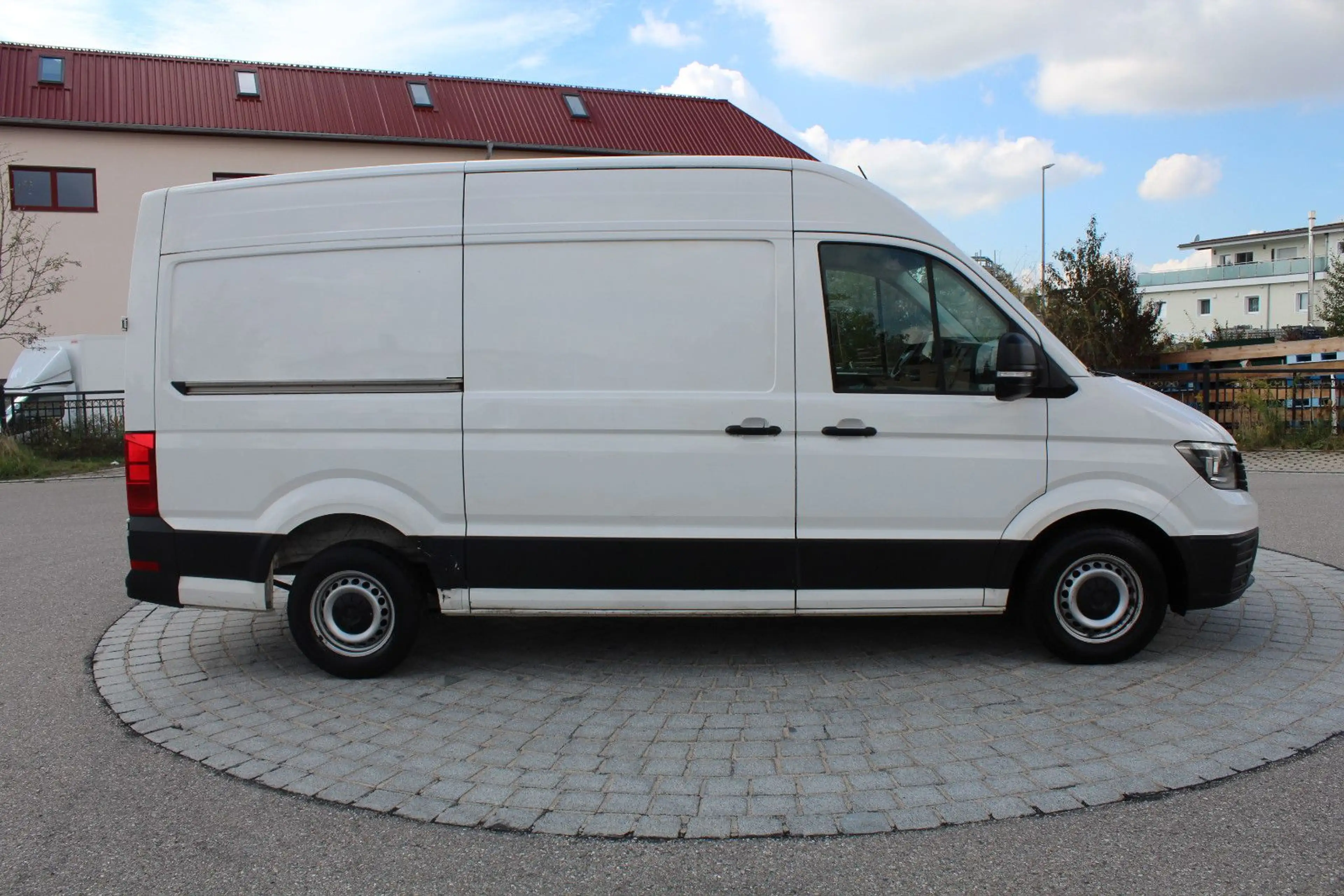 Volkswagen Crafter Kasten 35 mittellang Hochdach FWD — photo 4