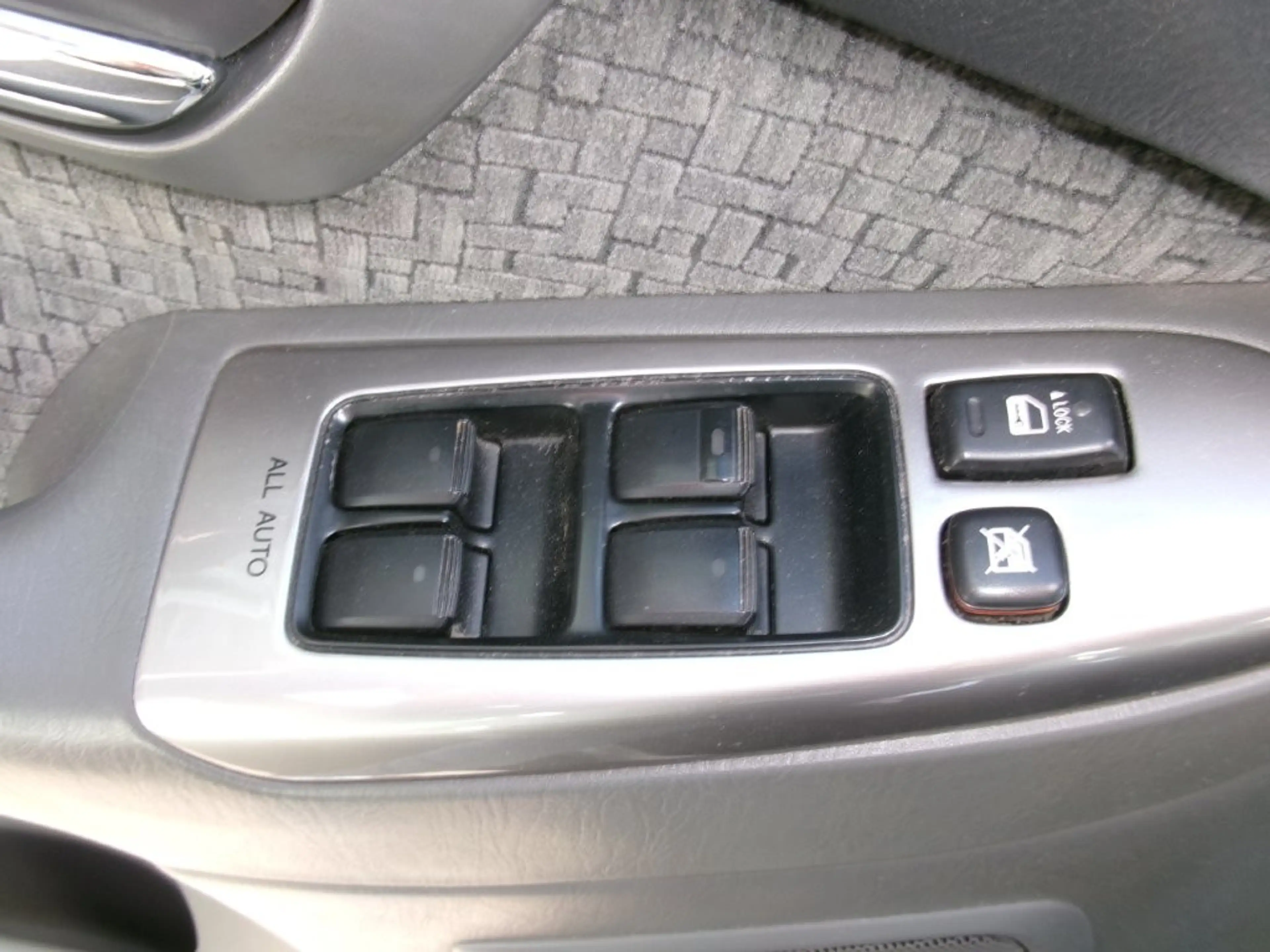 Toyota Land Cruiser Landcruiser 300 3,0 D-4D 175 VX Aut. VX — photo 11