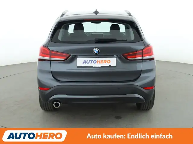 BMW X1 view 5