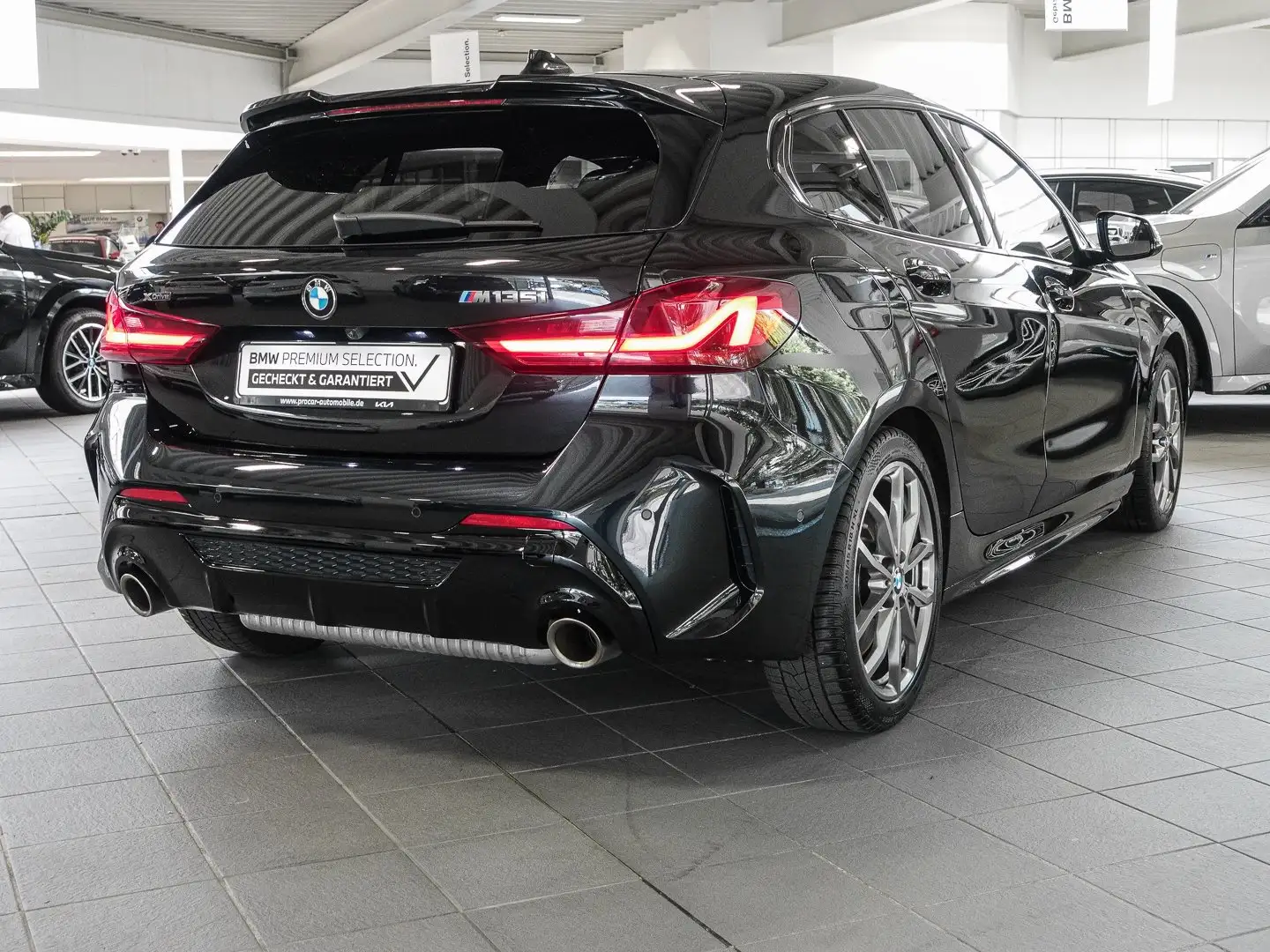 BMW 135 M135i xDrive +Finanzrate ab 1,99%+. Pano H&K Sound Siyah - 2