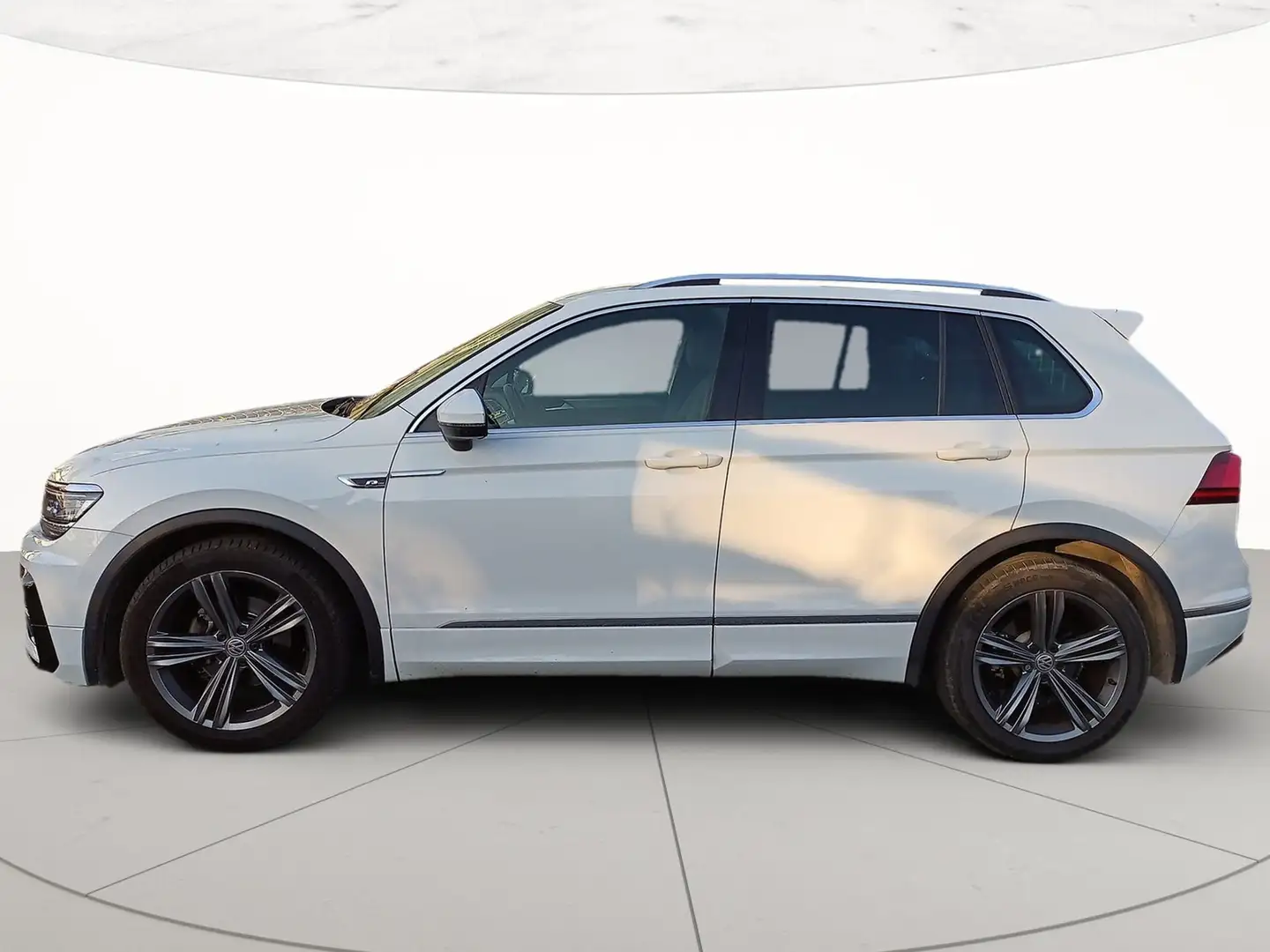 Volkswagen Tiguan 2.0 tdi advanced r-line exterior pack 4motion 150c Weiß - 2