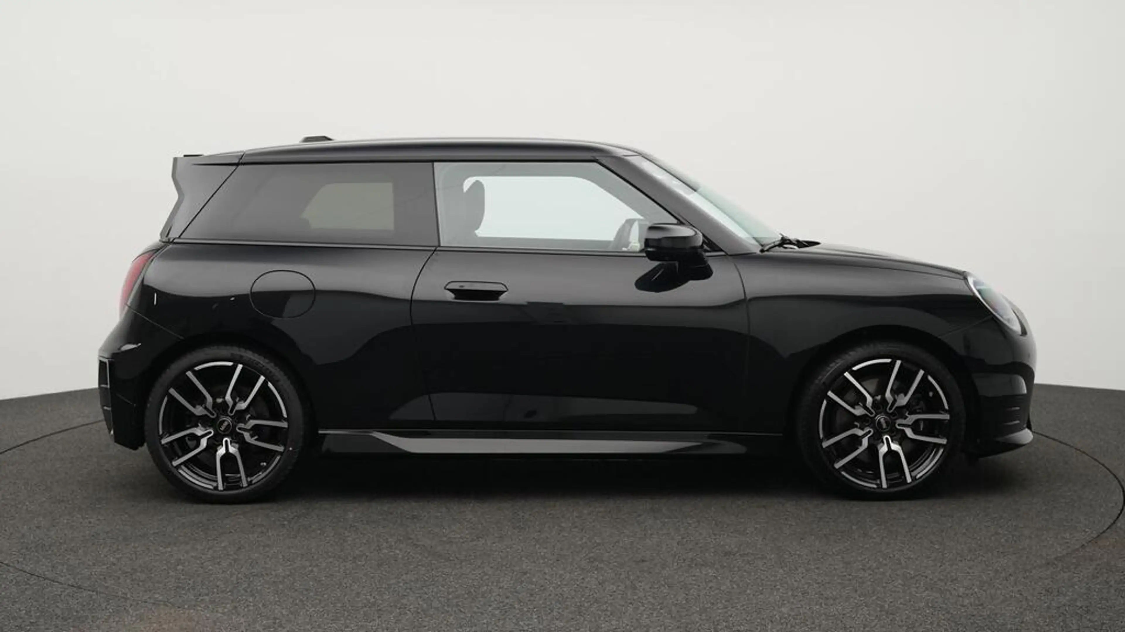 MINI Cooper SE John Cooper Works Trim — photo 2