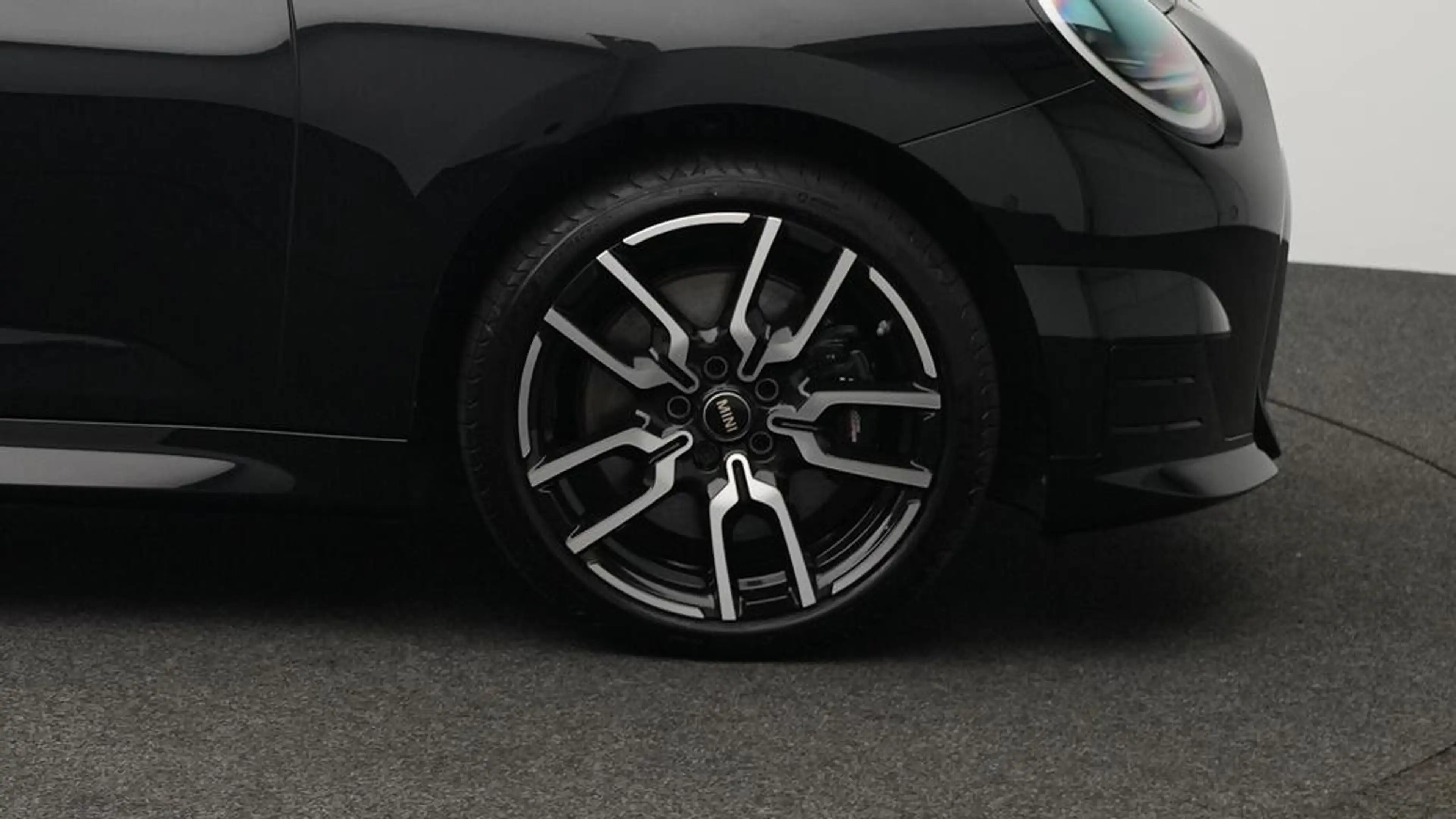 MINI Cooper SE John Cooper Works Trim — photo 13
