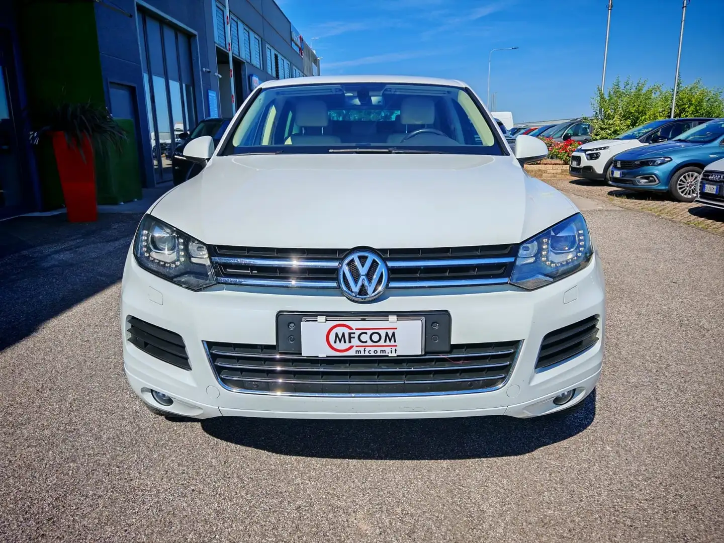 Volkswagen Touareg II 2010 3.0 V6 tdi Executive 204cv tiptronic Bianco - 2