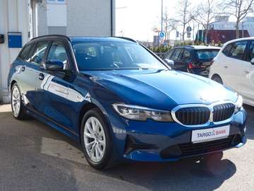 d Touring Aut Advantage 17" Navi Leder LED