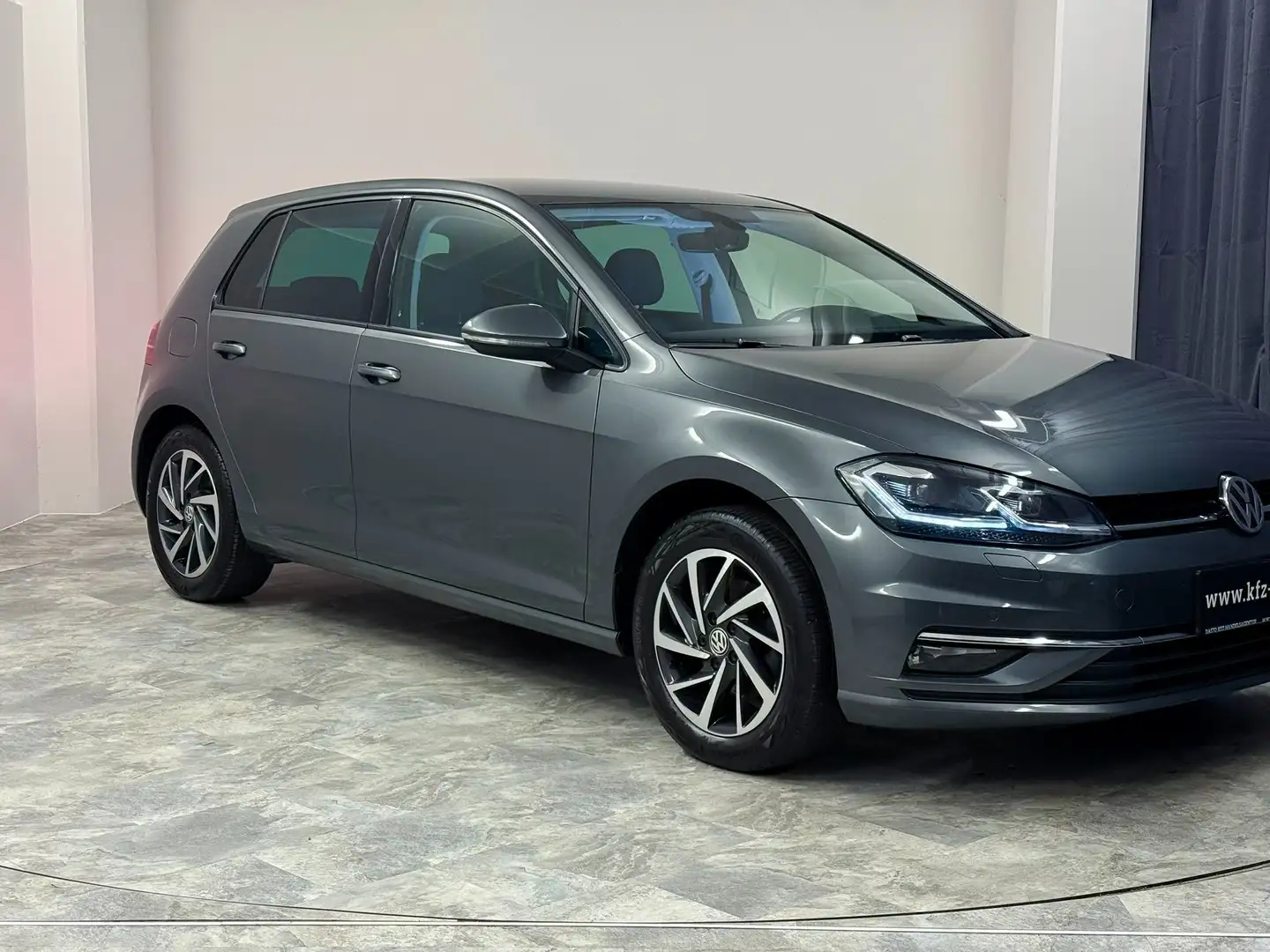 Volkswagen Golf VII Facelift II Highline II LED II VIRTUAL II Gris - 2