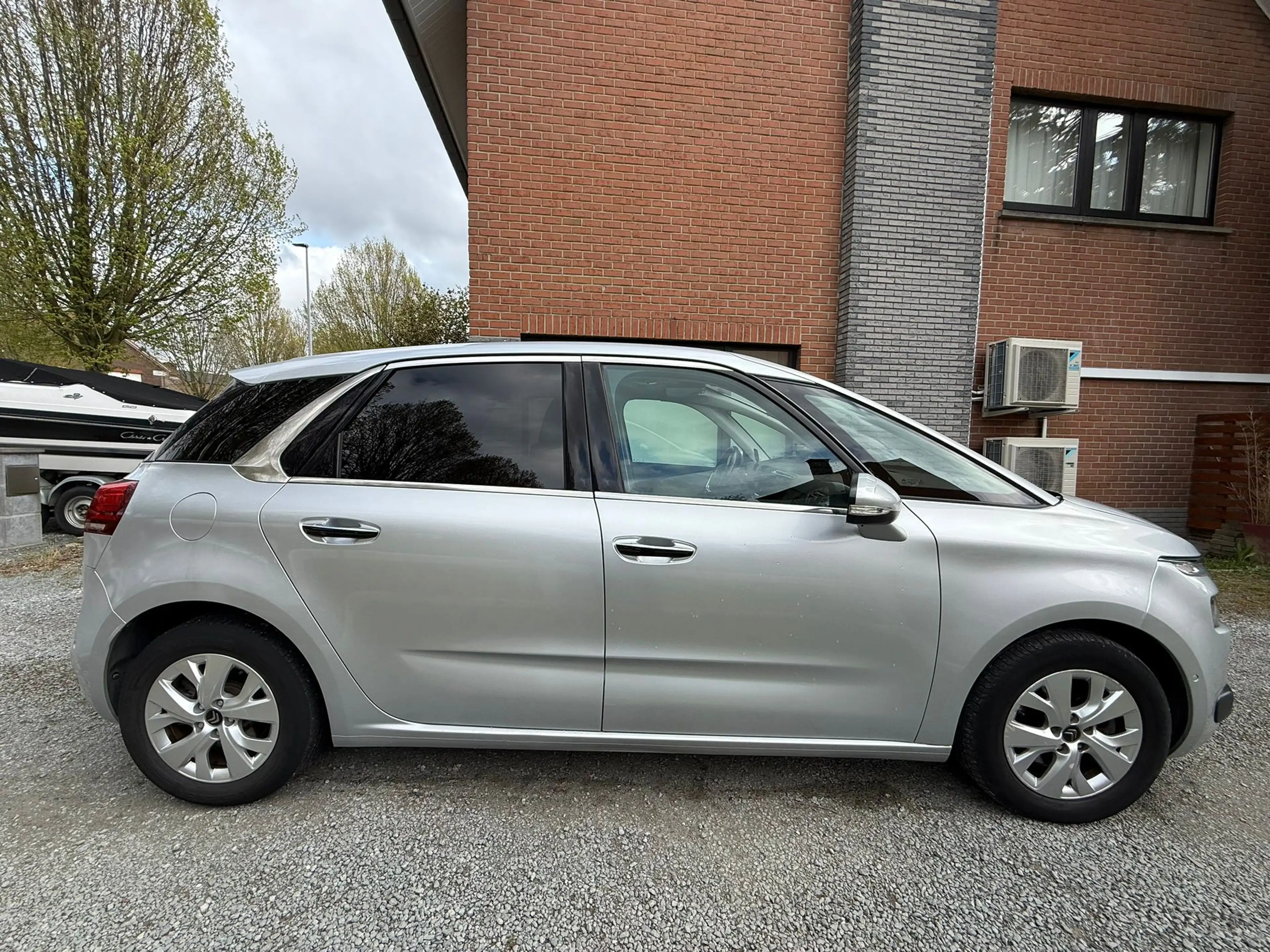 Citroen C4 Picasso C4 Picasso 1.6 THP Exclusive S — photo 5