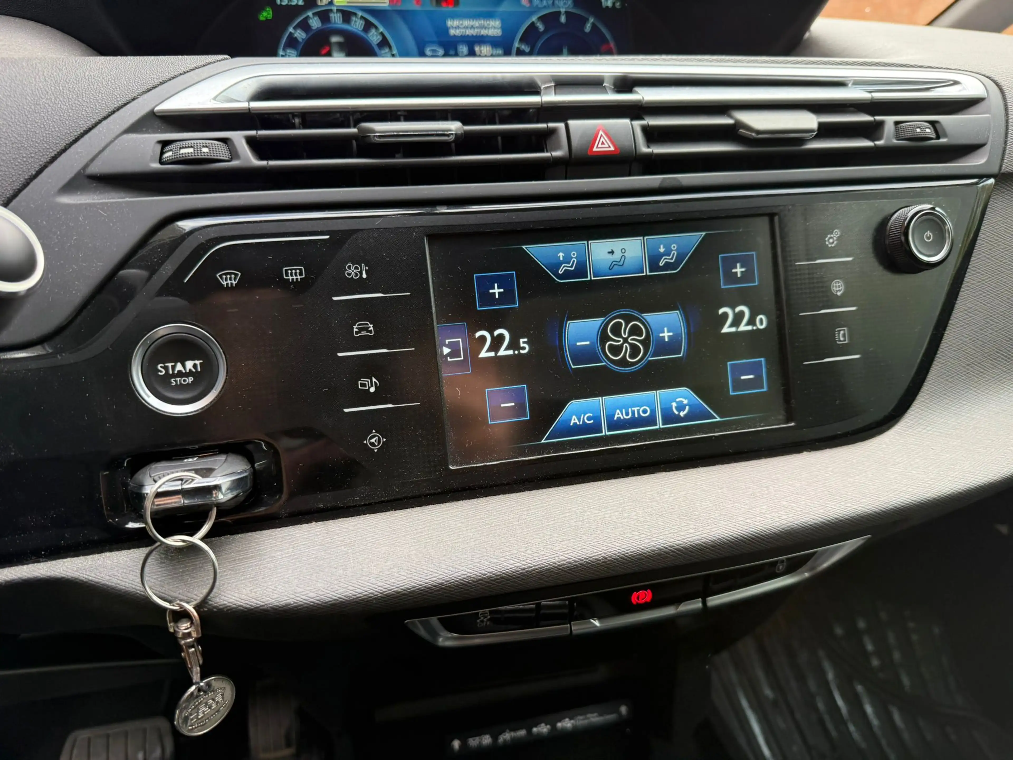 Citroen C4 Picasso C4 Picasso 1.6 THP Exclusive S — photo 12