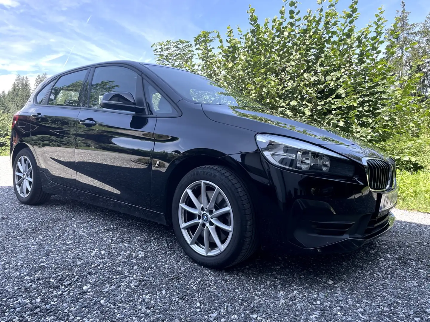 BMW 225 225xe PHEV Active Tourer Advantage Aut. Schwarz - 2