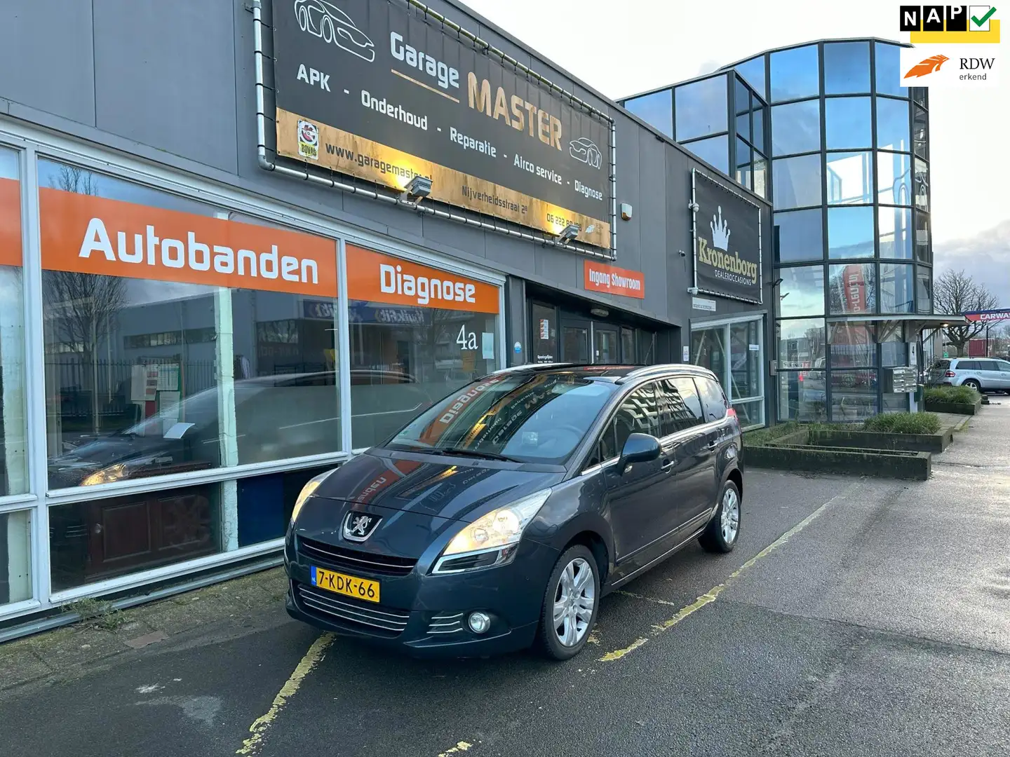 Peugeot 5008 1.6 THP Blue Lease 7p. I HANDEL / EXPORT Blauw - 1