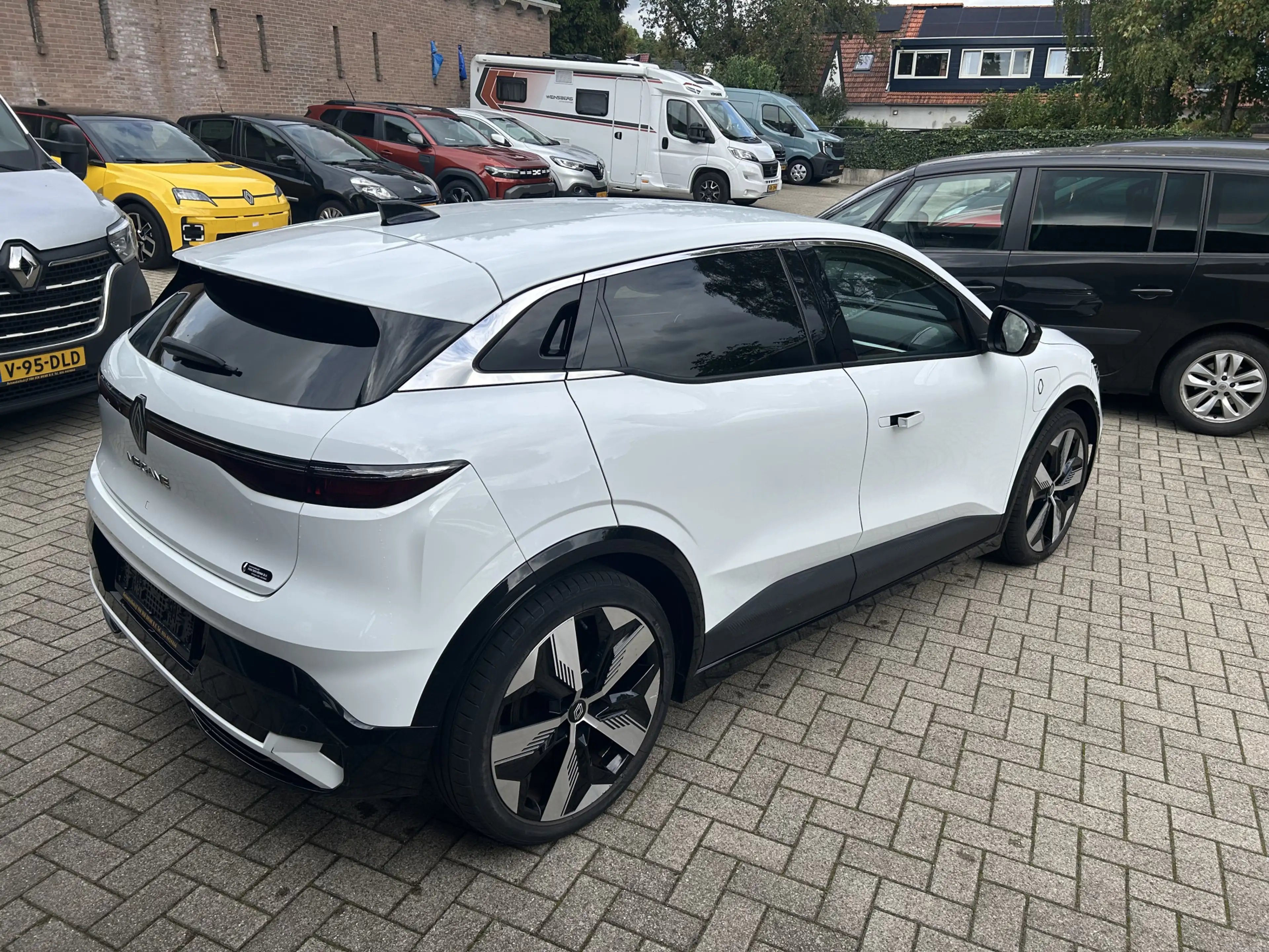 Renault Megane E-Tech EV60 Optimum Charge Techno — photo 4