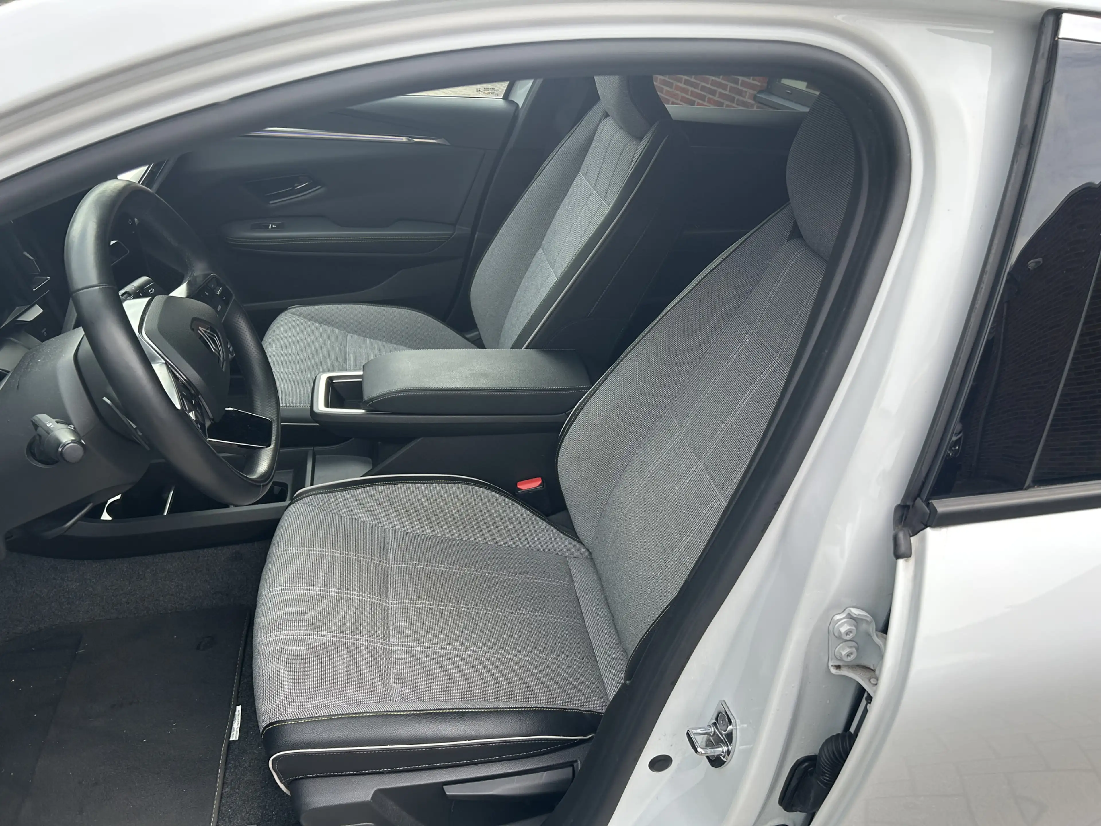Renault Megane E-Tech EV60 Optimum Charge Techno — photo 9