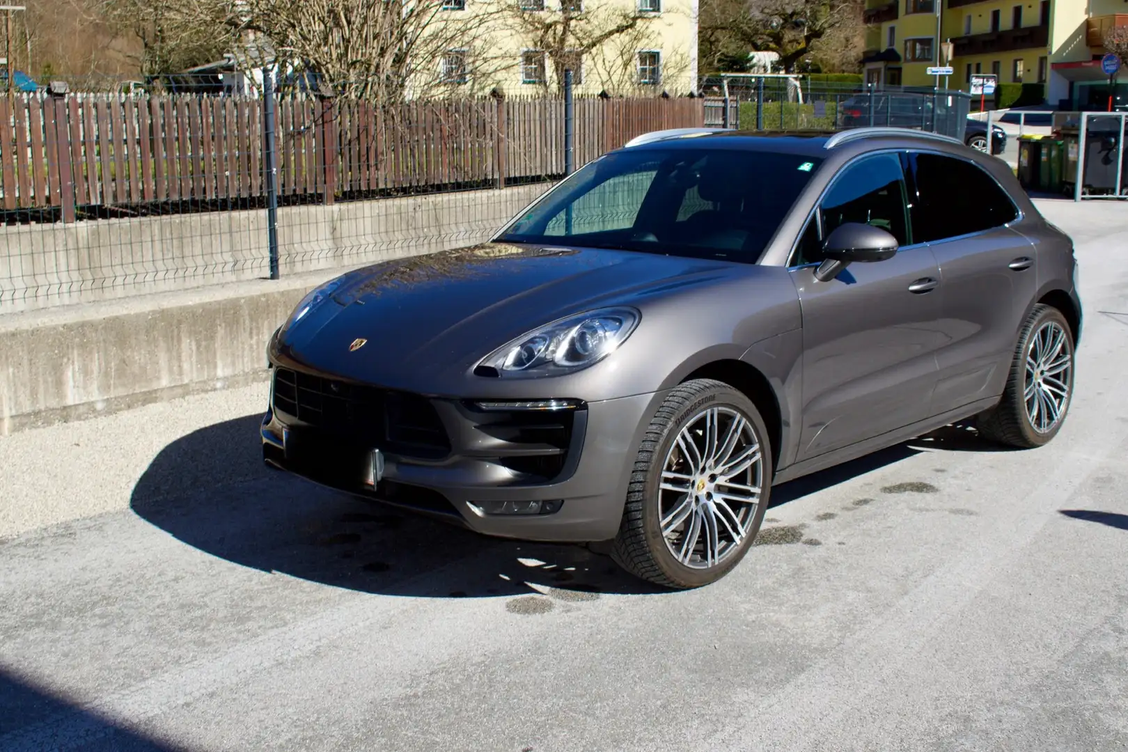 Porsche Macan Porsche MacanS-Pano-Sitzbelüftung-360° Grau - 2