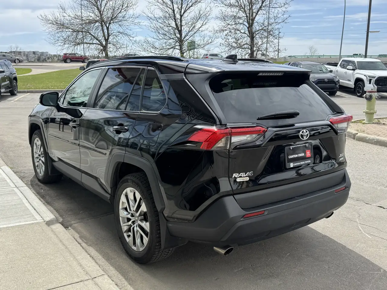 Toyota RAV 4 снимка Toyota RAV 4