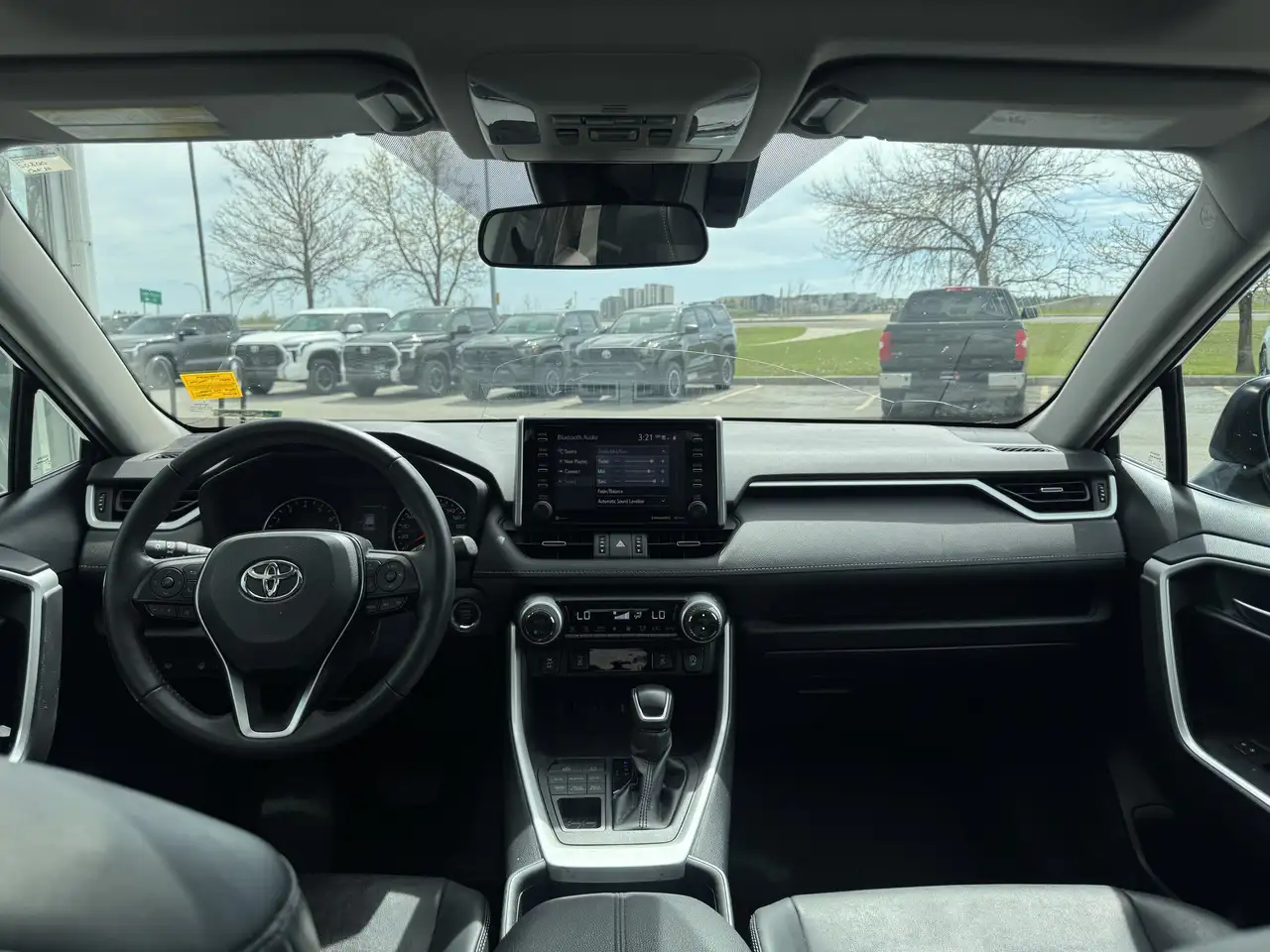Toyota RAV 4 снимка Toyota RAV 4