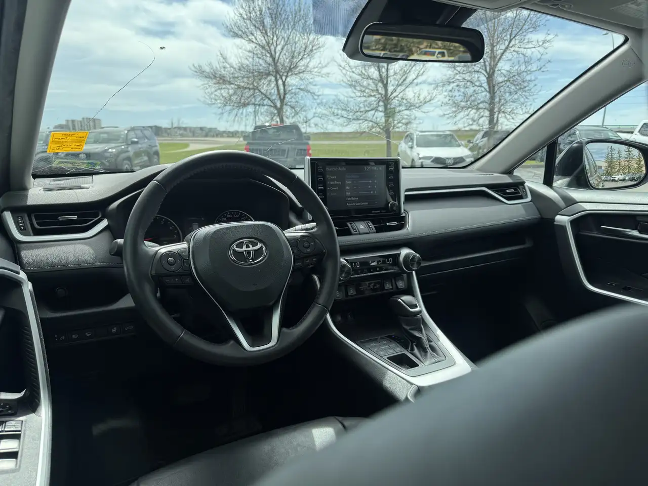 Toyota RAV 4 снимка Toyota RAV 4