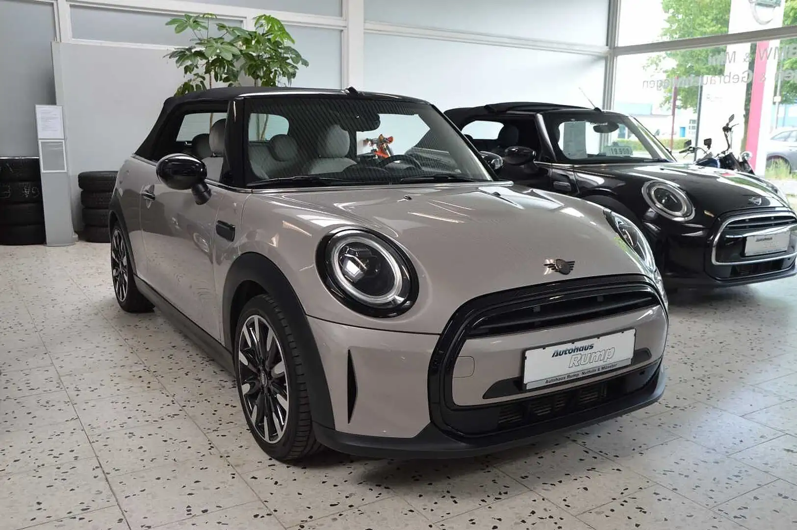MINI Cooper Cabrio CABRIO Cooper Classic Trim Gris - 1