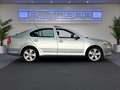 Skoda Octavia Elegance 1.4 XENON*PDC*S-DACH*T-LED*AHK Silber - thumbnail 7