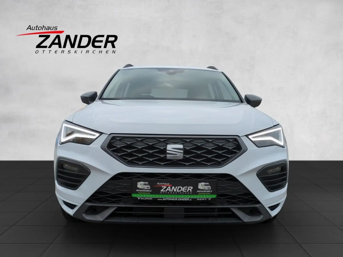 SEAT Ateca FR - AHK,Navi,el.Heckklappe,LED,SHZ,Pano Weiß - 2