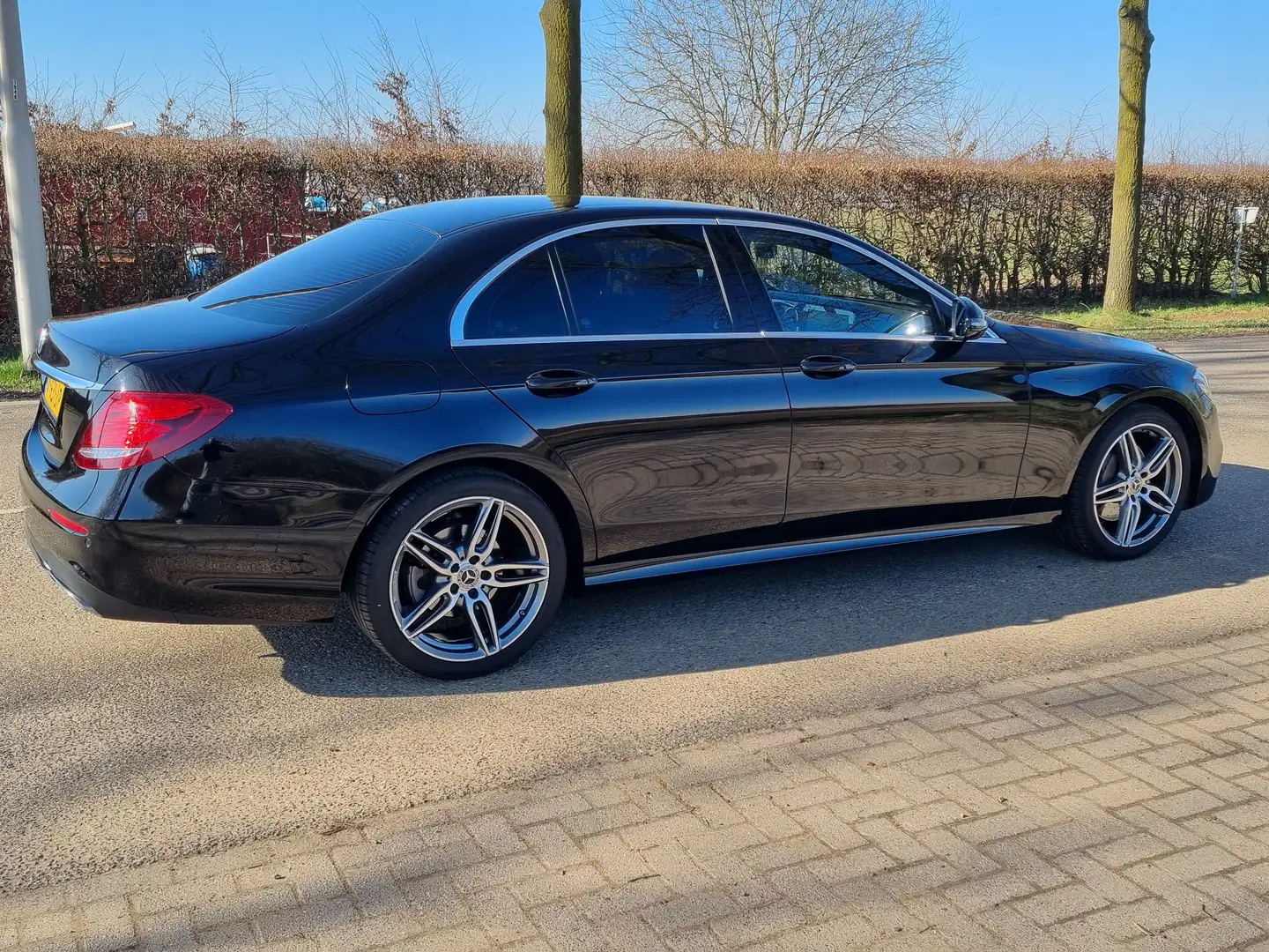 Mercedes-Benz E 200 E+200 amg +Business Zwart - 1