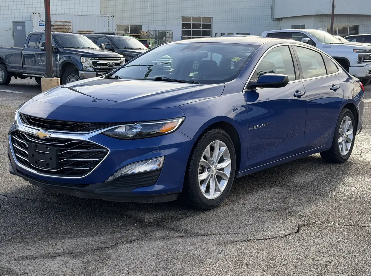 Chevrolet Malibu снимка Chevrolet Malibu