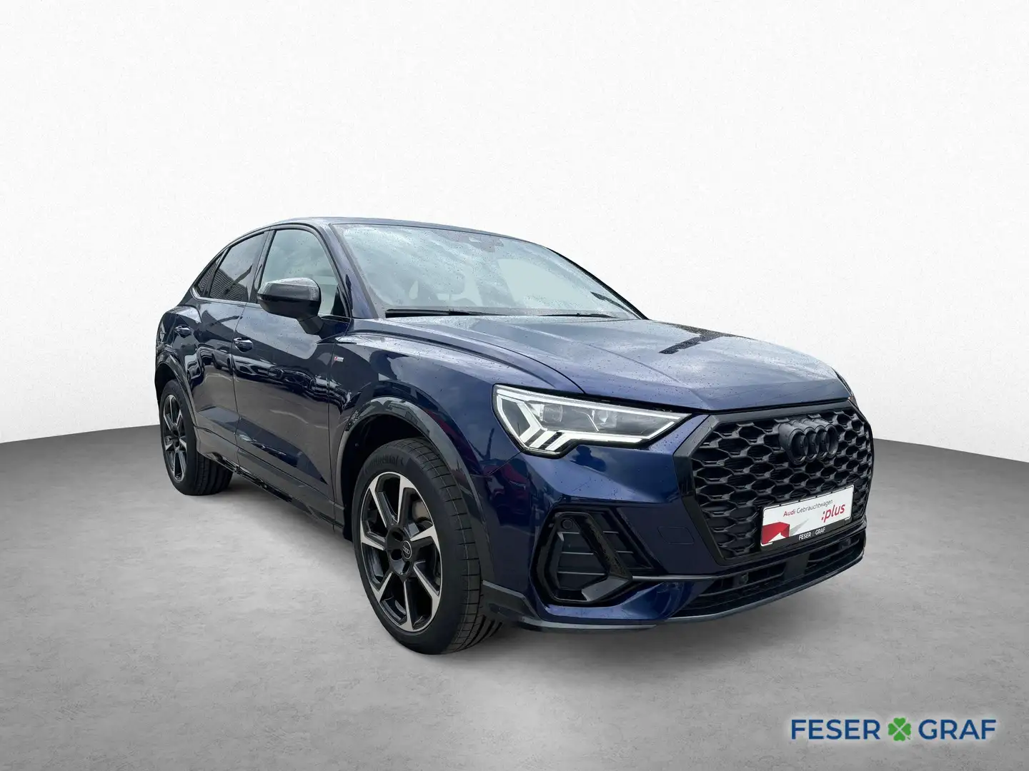 Audi Q3 Spb. 35 TFSI - S line - KAMERA - LED - ACC Blauw - 2