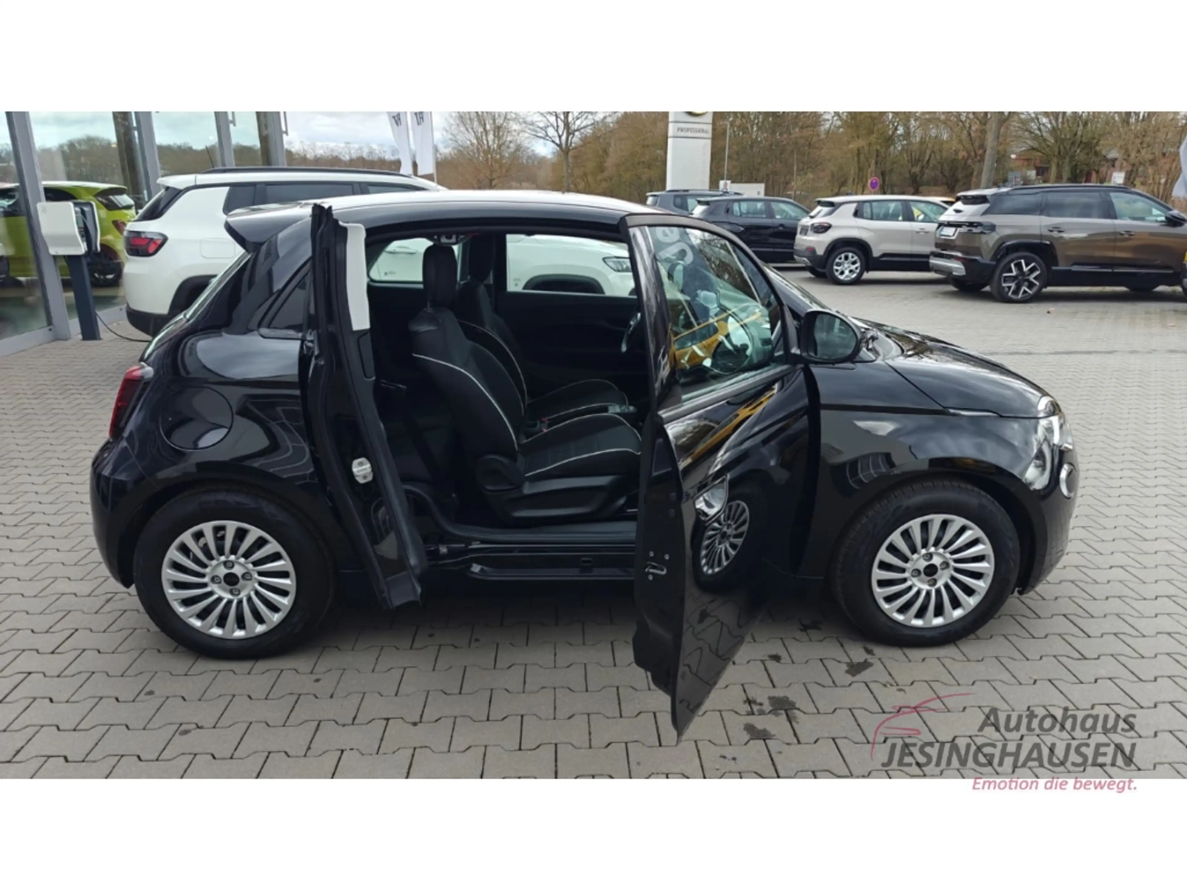 Fiat 500e 3+1 ZUSATZTÜR *Navi*Digita. Cockpit*Apple CarPlay* — photo 6