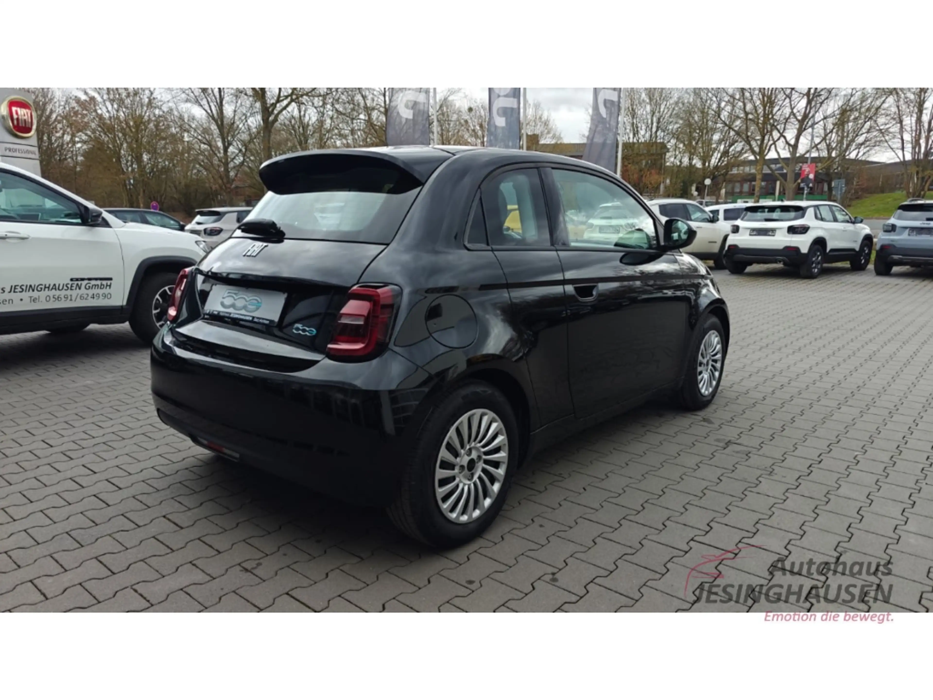 Fiat 500e 3+1 ZUSATZTÜR *Navi*Digita. Cockpit*Apple CarPlay* — photo 8