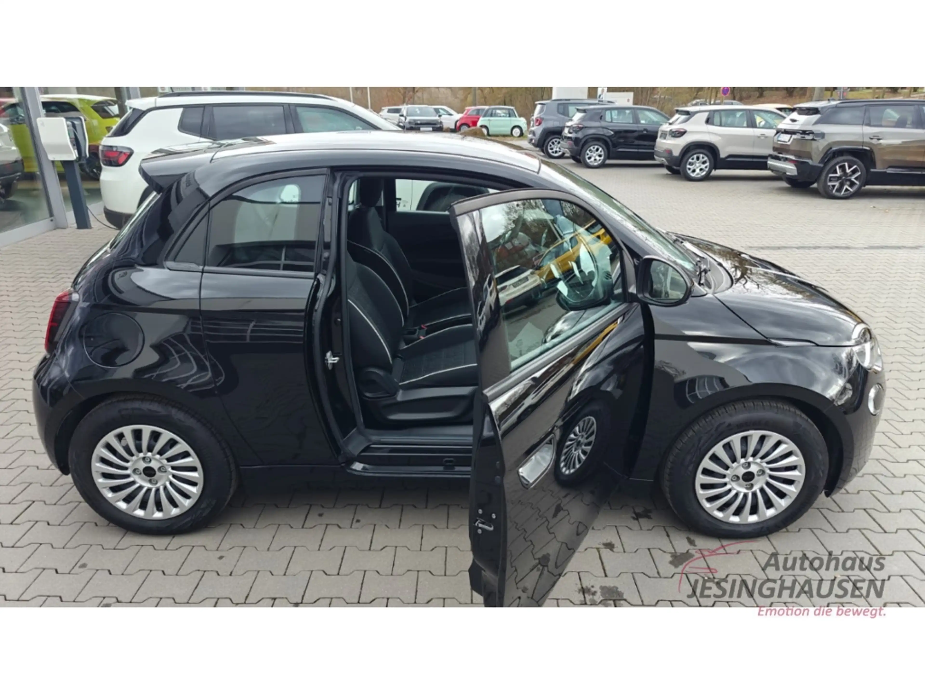 Fiat 500e 3+1 ZUSATZTÜR *Navi*Digita. Cockpit*Apple CarPlay* — photo 5