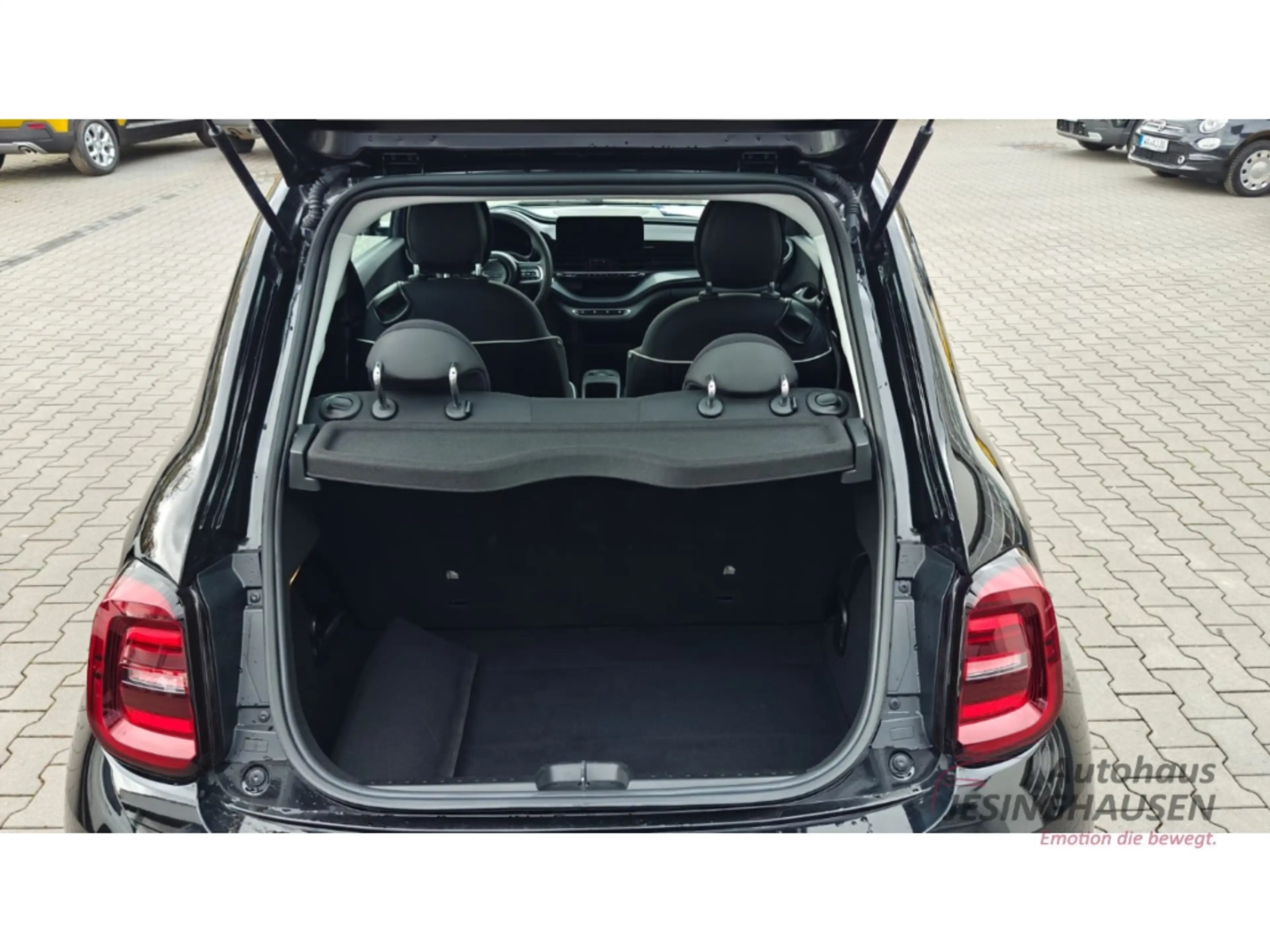 Fiat 500e 3+1 ZUSATZTÜR *Navi*Digita. Cockpit*Apple CarPlay* — photo 11