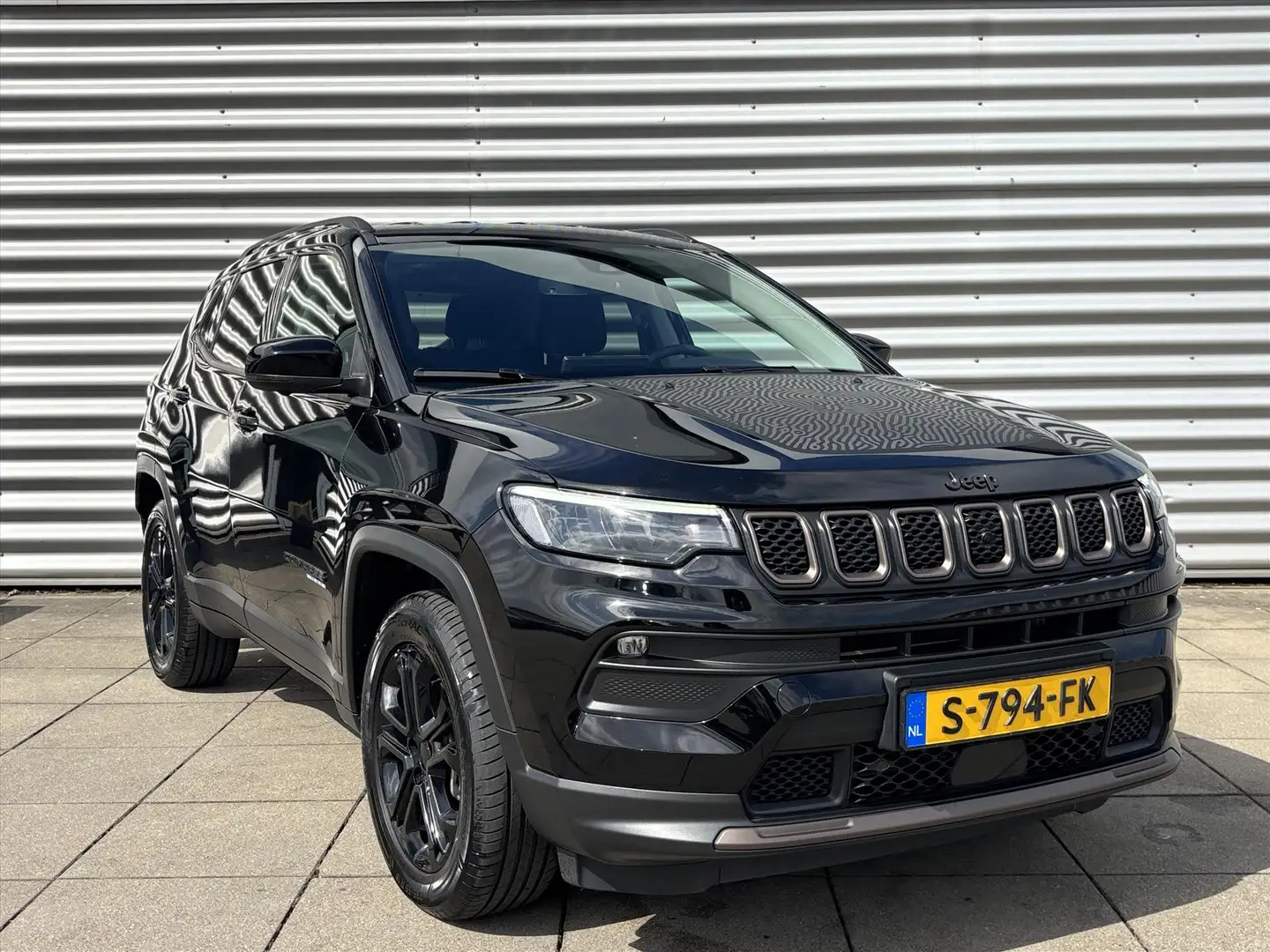 Jeep Compass 1.3T 4XE Hybride 240pk AWD Automaat Upland DAB | C Noir - 2