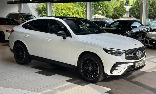 Mercedes-Benz GLC view 4