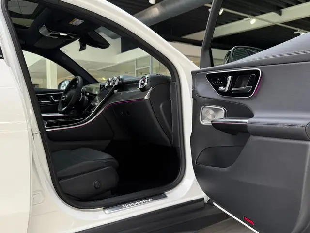 Mercedes-Benz GLC view 19