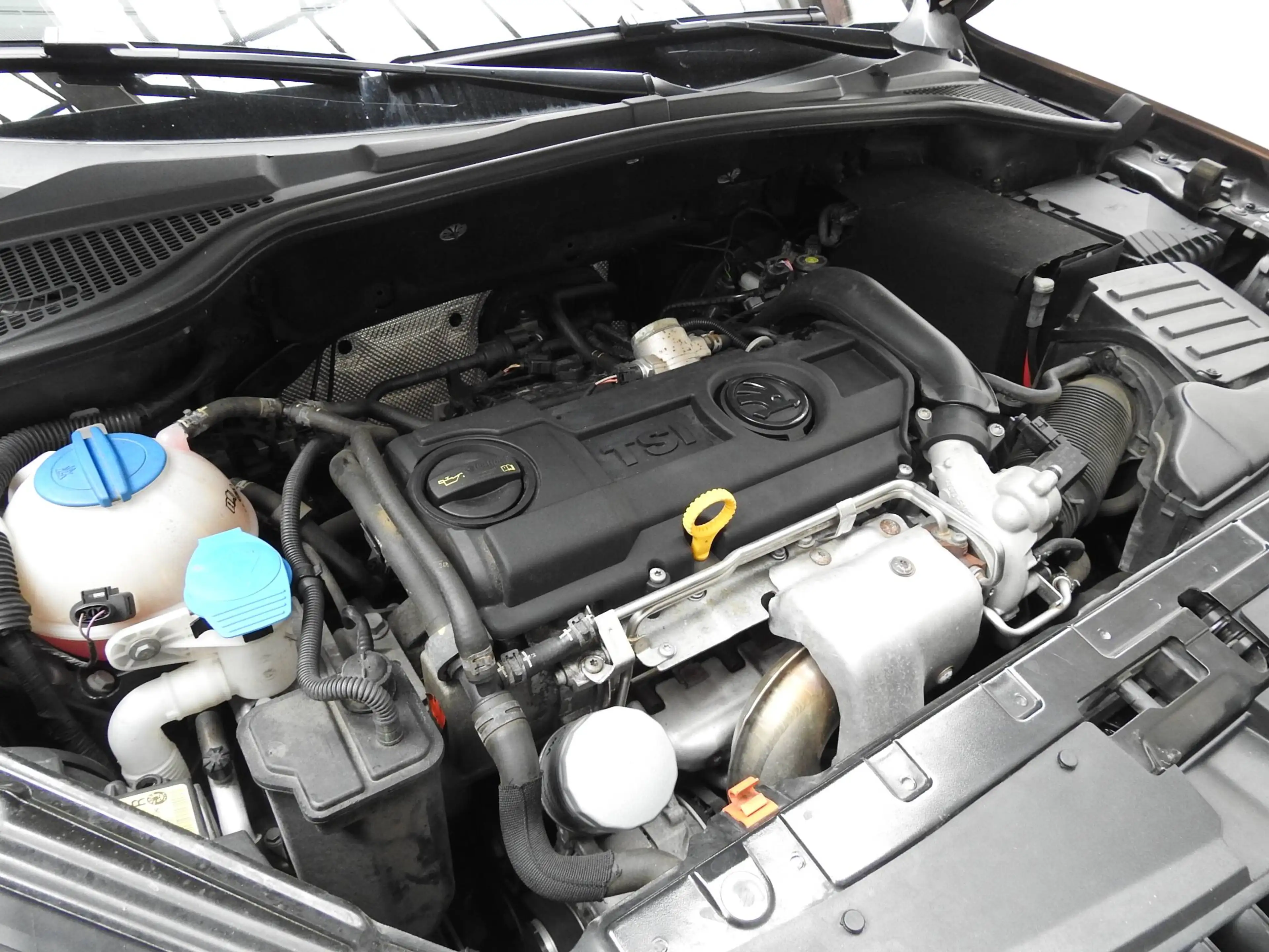 Skoda Yeti 1.4 TSI.122PS. Anhängerkupplung. Sitzheizung — photo 45