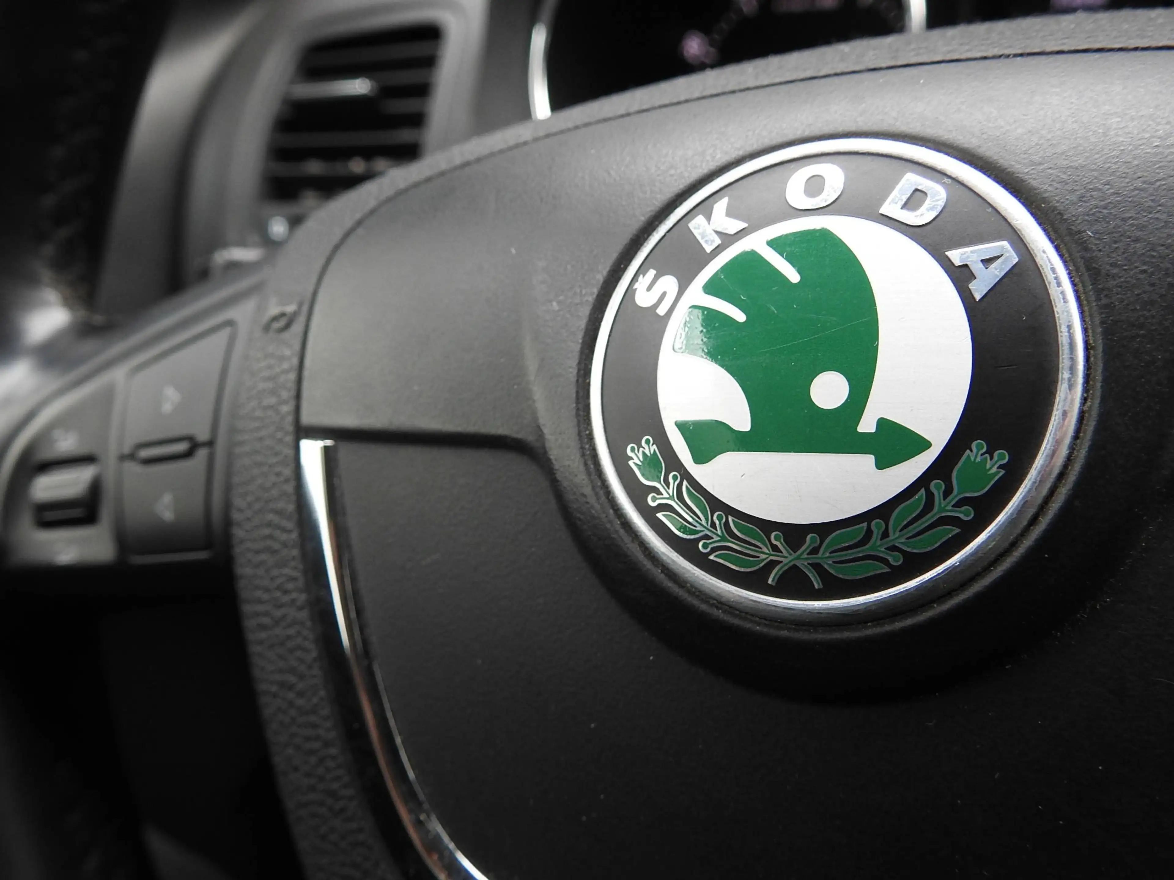 Skoda Yeti 1.4 TSI.122PS. Anhängerkupplung. Sitzheizung — photo 42