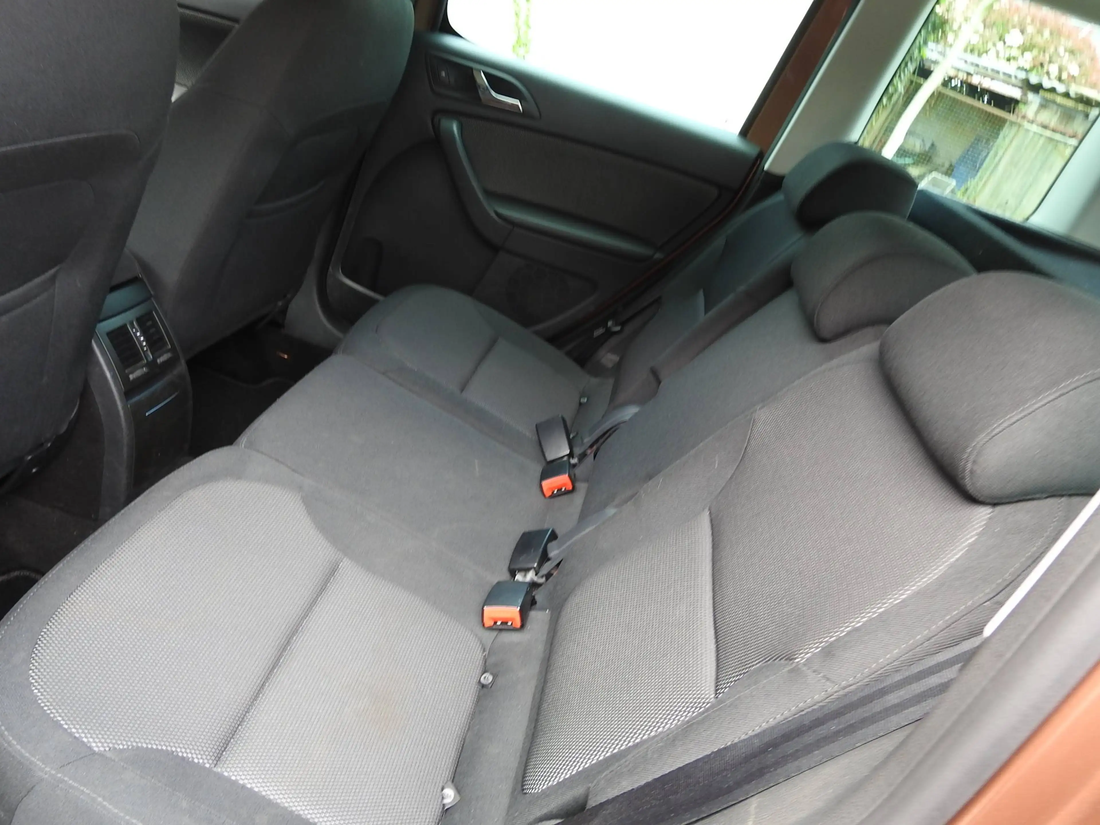 Skoda Yeti 1.4 TSI.122PS. Anhängerkupplung. Sitzheizung — photo 35