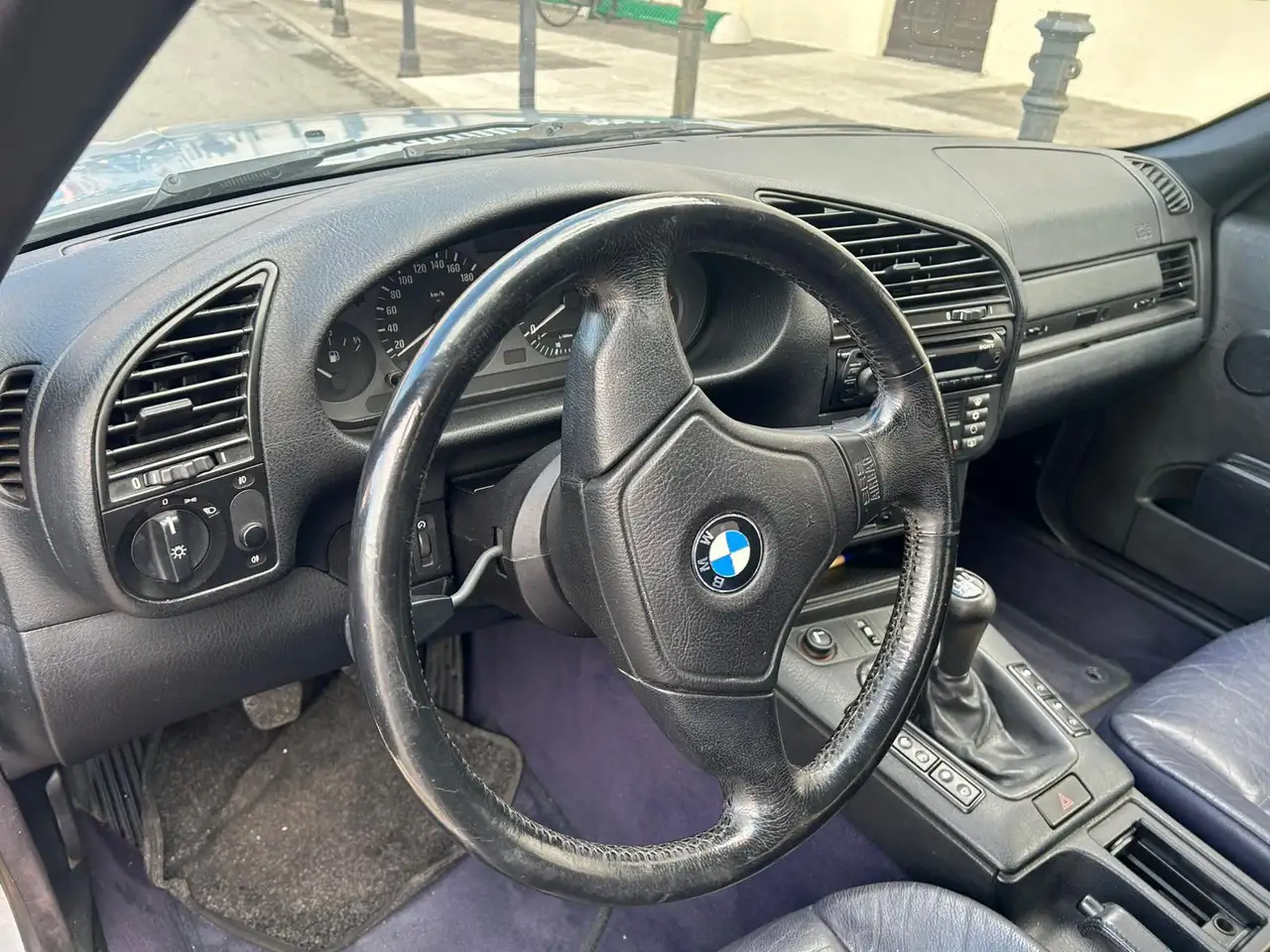 BMW 320 i Cabrio, foto 8