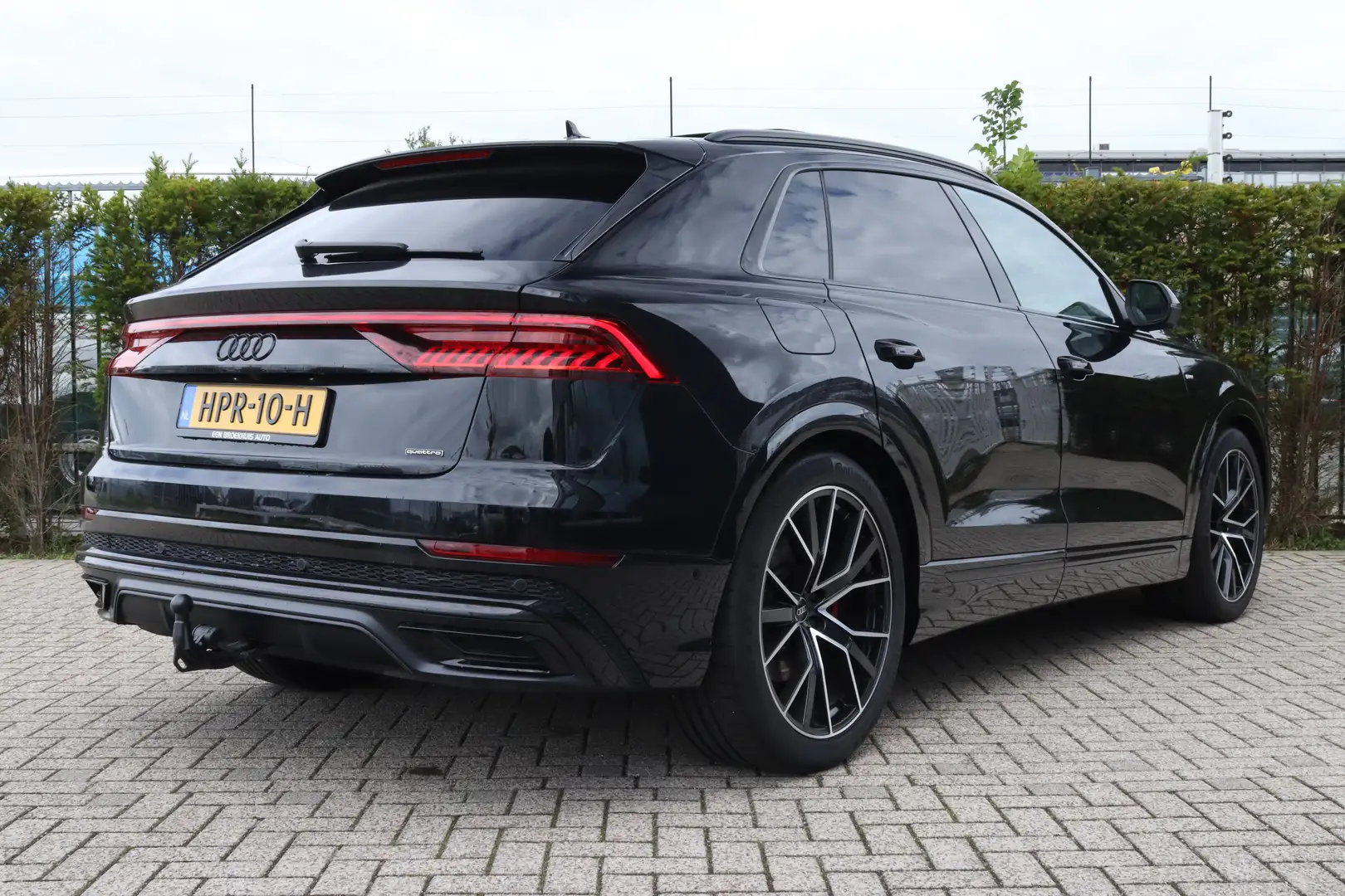Audi Q8 60 TFSI e quattro Pro Line S Competition Carbon | Noir - 2