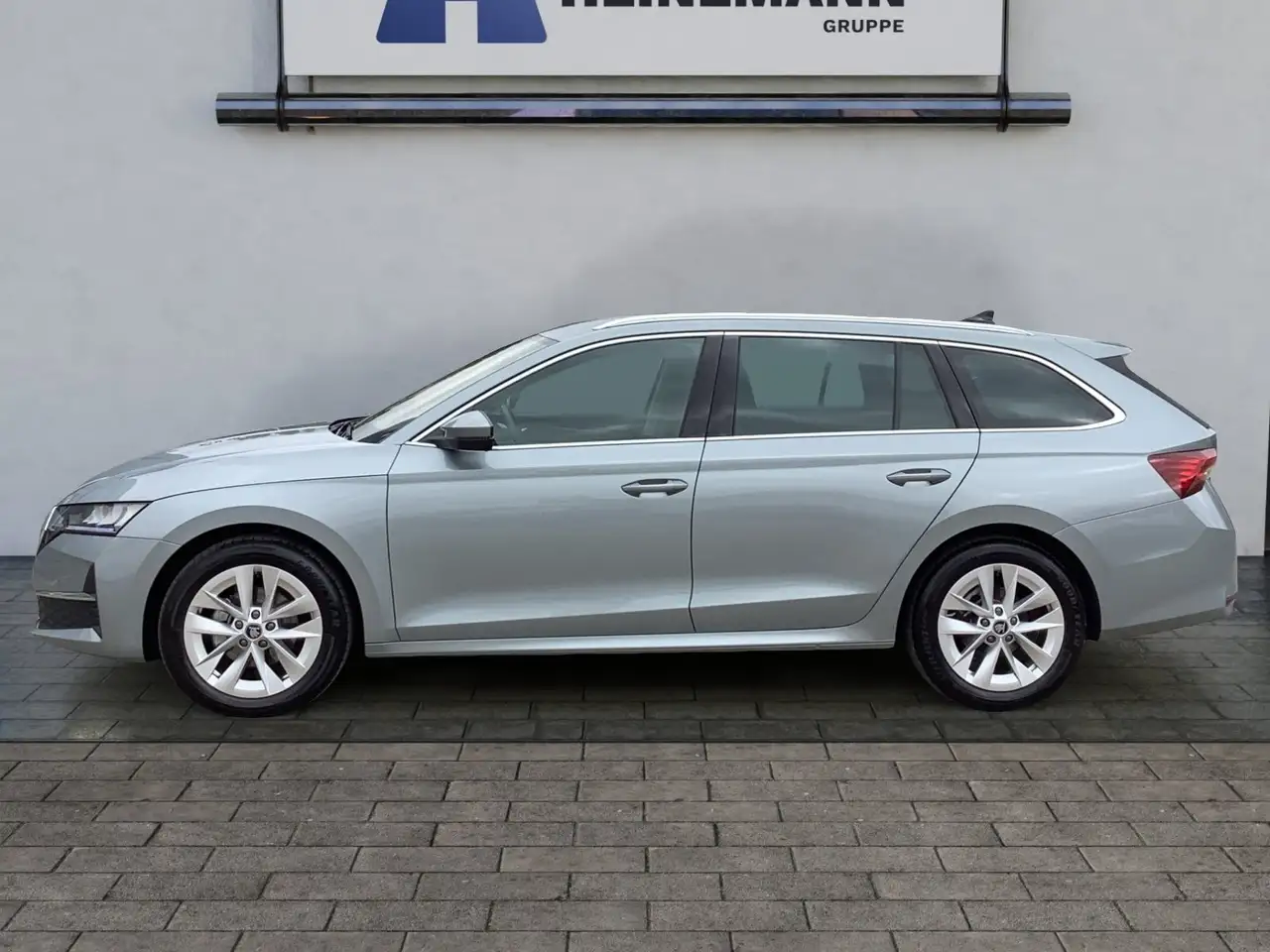 Skoda Octavia Combi 1.5 TSI mHEV*Komfort+WinterPlusPAK*AHK*Kessy, миниатюра 2