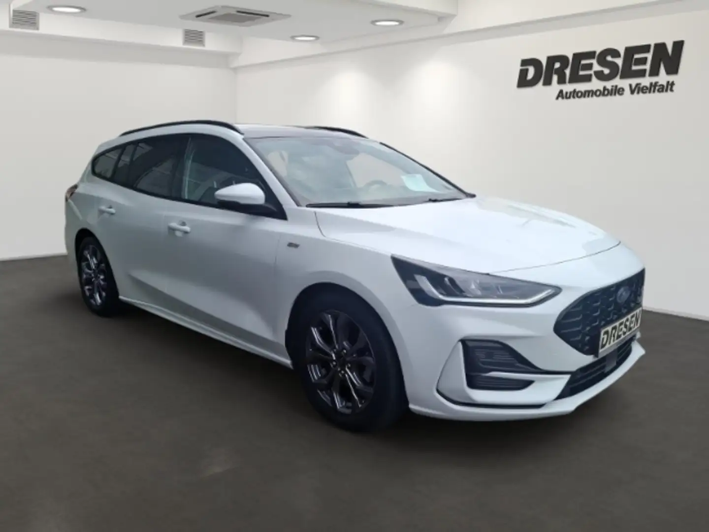 Ford Focus Turnier ST-Line X+Frontscheibenheizung+Navi+Kamera Blanc - 2