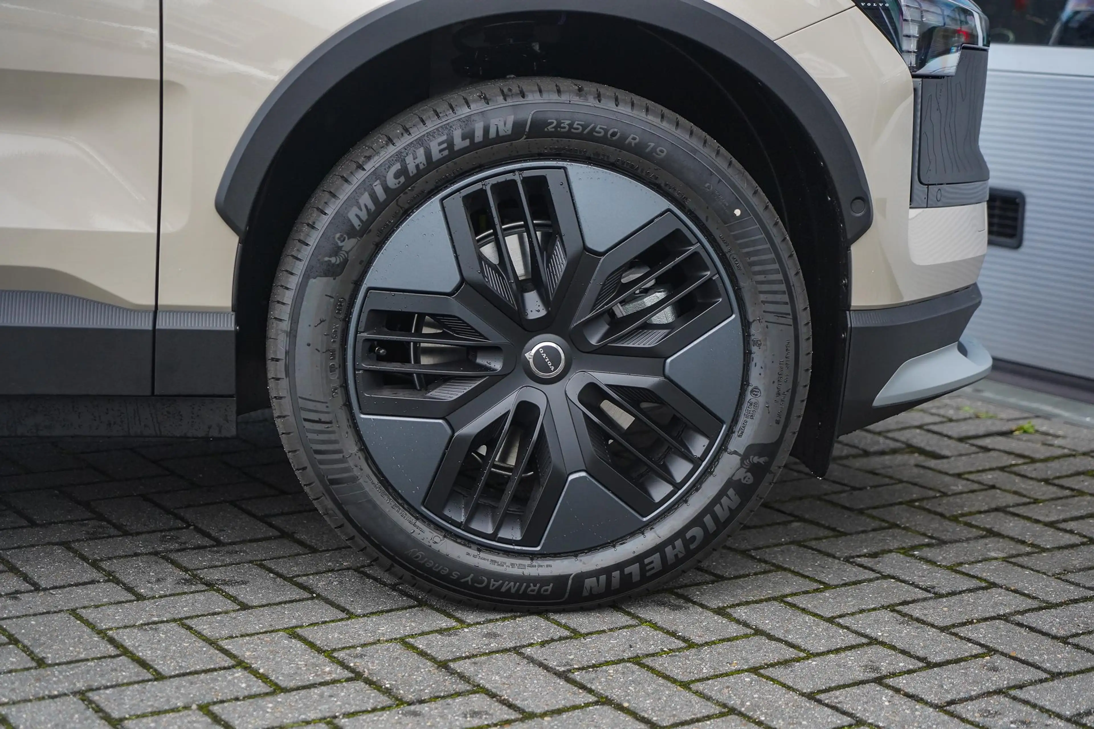 Volvo EX30 Cross Country P5 Long Range Plus Europa 69 kWh | S — photo 7